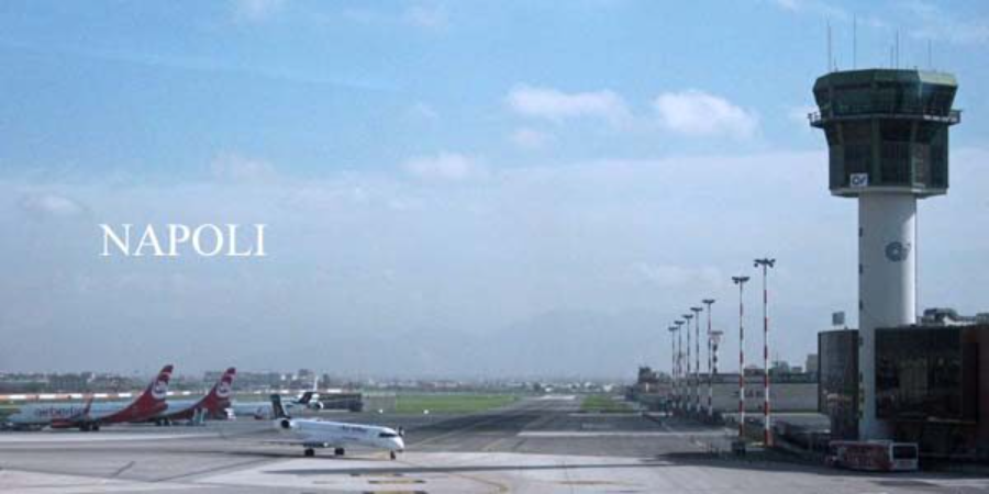 出発14日前以降の申込・ナポリ空港～ナポリ市内ホテル送迎・専用車(1～2名）・日中・片道・スーツケース最大2個まで