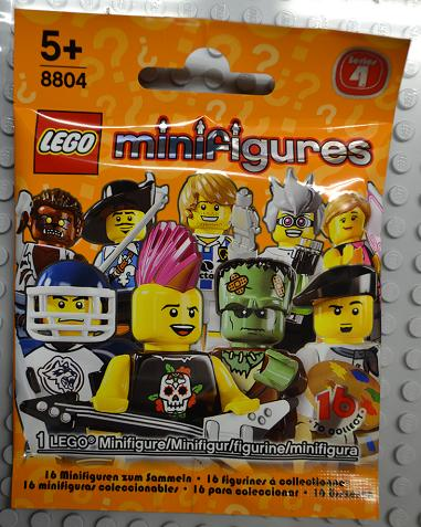 8804-1 Minifigure, Series 4 (Complete Random Set of 1 Minifigure)