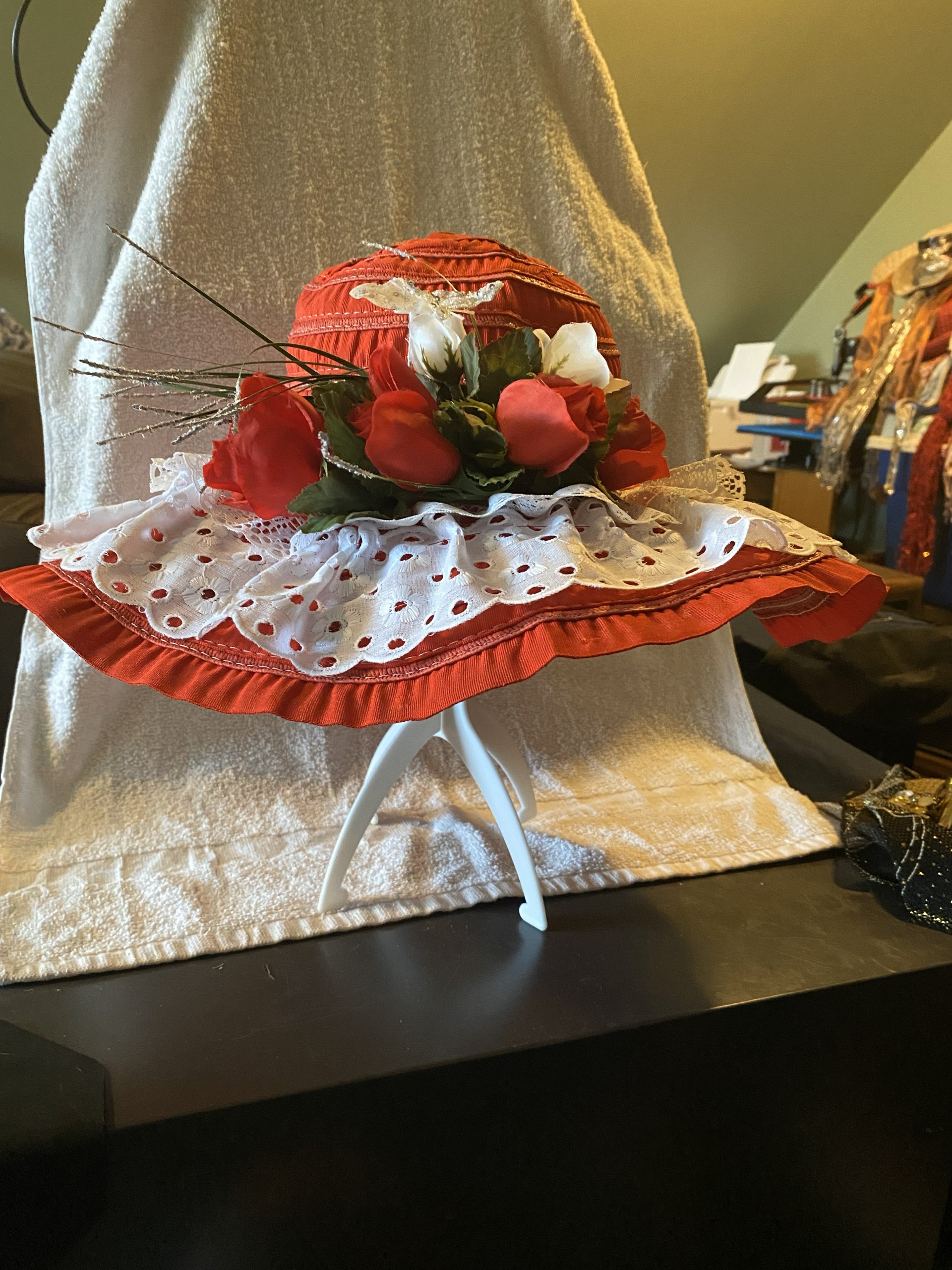 Red Rose White Laced Red Straw Bonnet