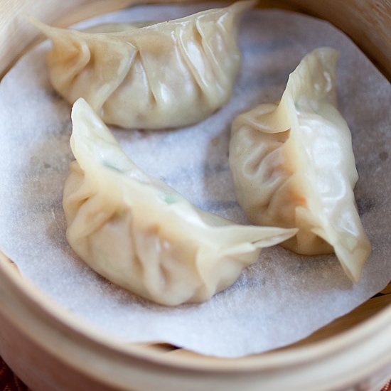 Steamed Pot Stickers (6)