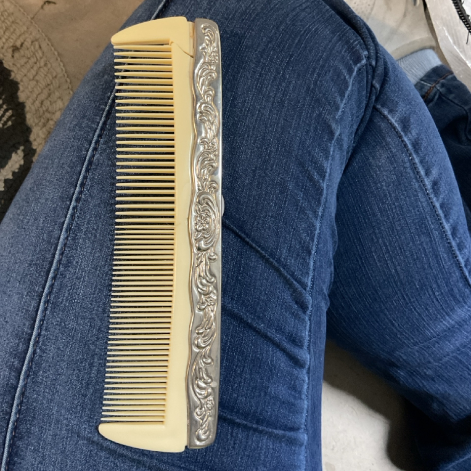 Victorian Style Comb