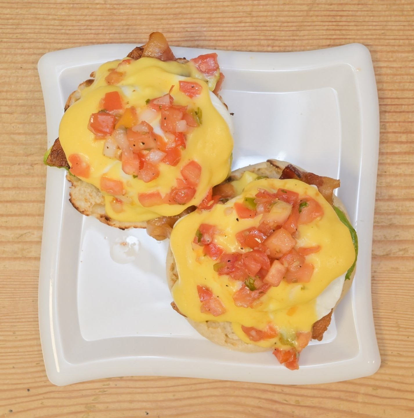 Cali Eggs Benedict