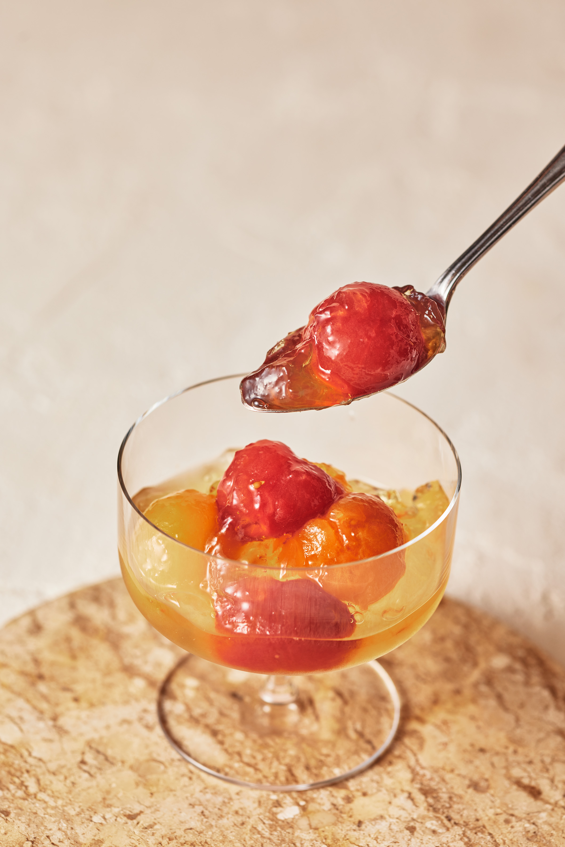 Beautiful tomato white wine jelly - 2