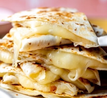 Cheese quesadilla