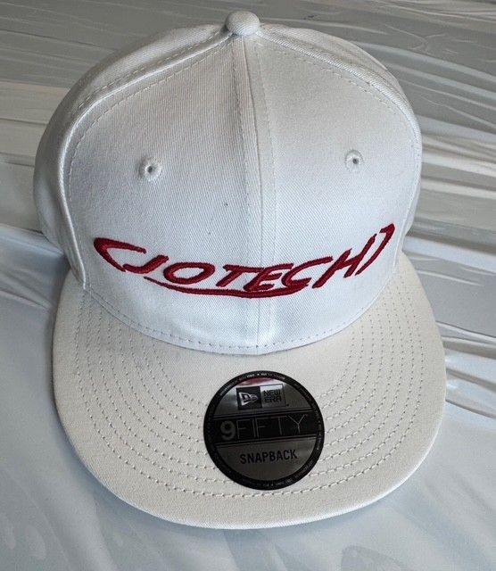 Hat - White SnapBack Jotech (White/Red Jotech logo)