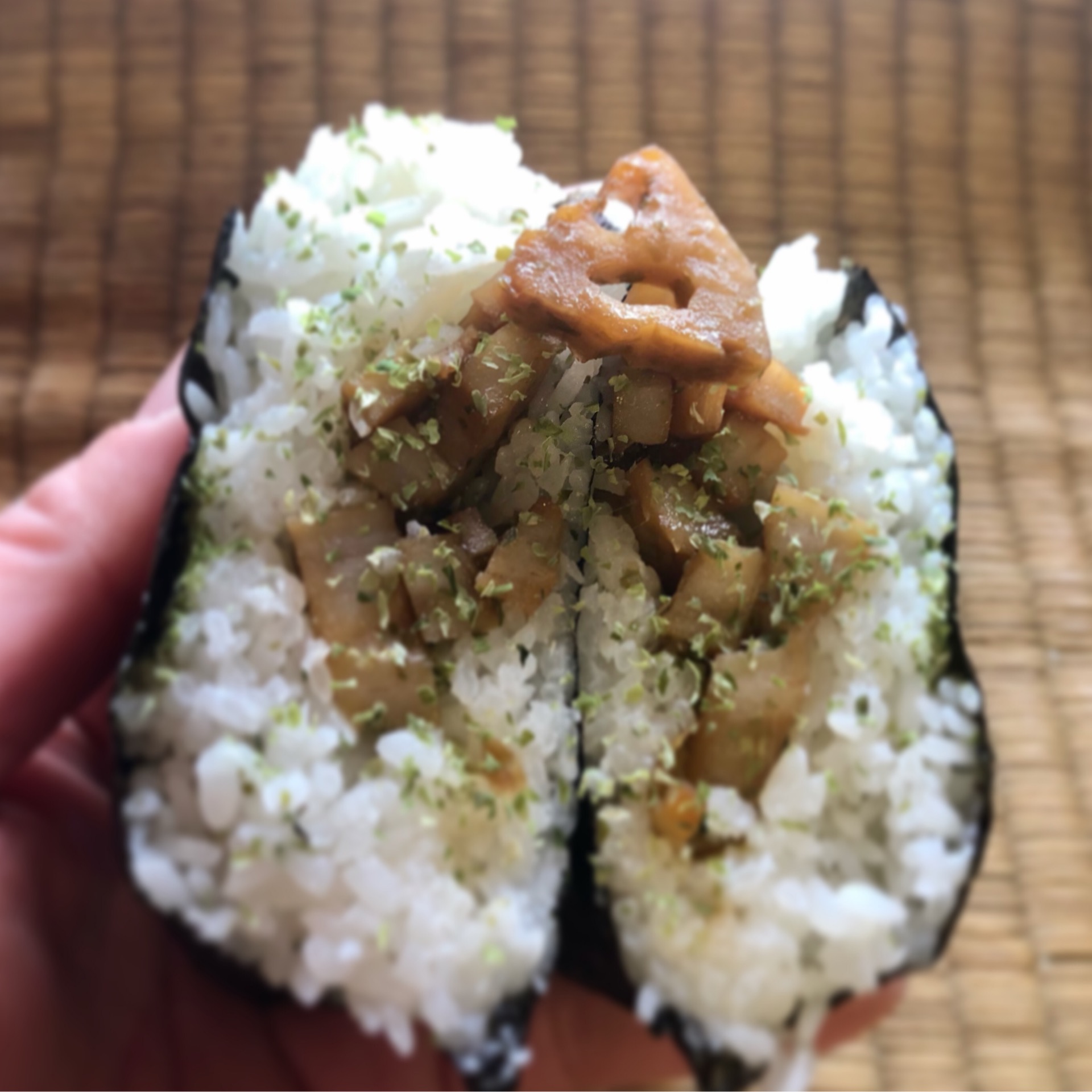 Omusubi of the Month / Lotus Root with Aonori Seaweed