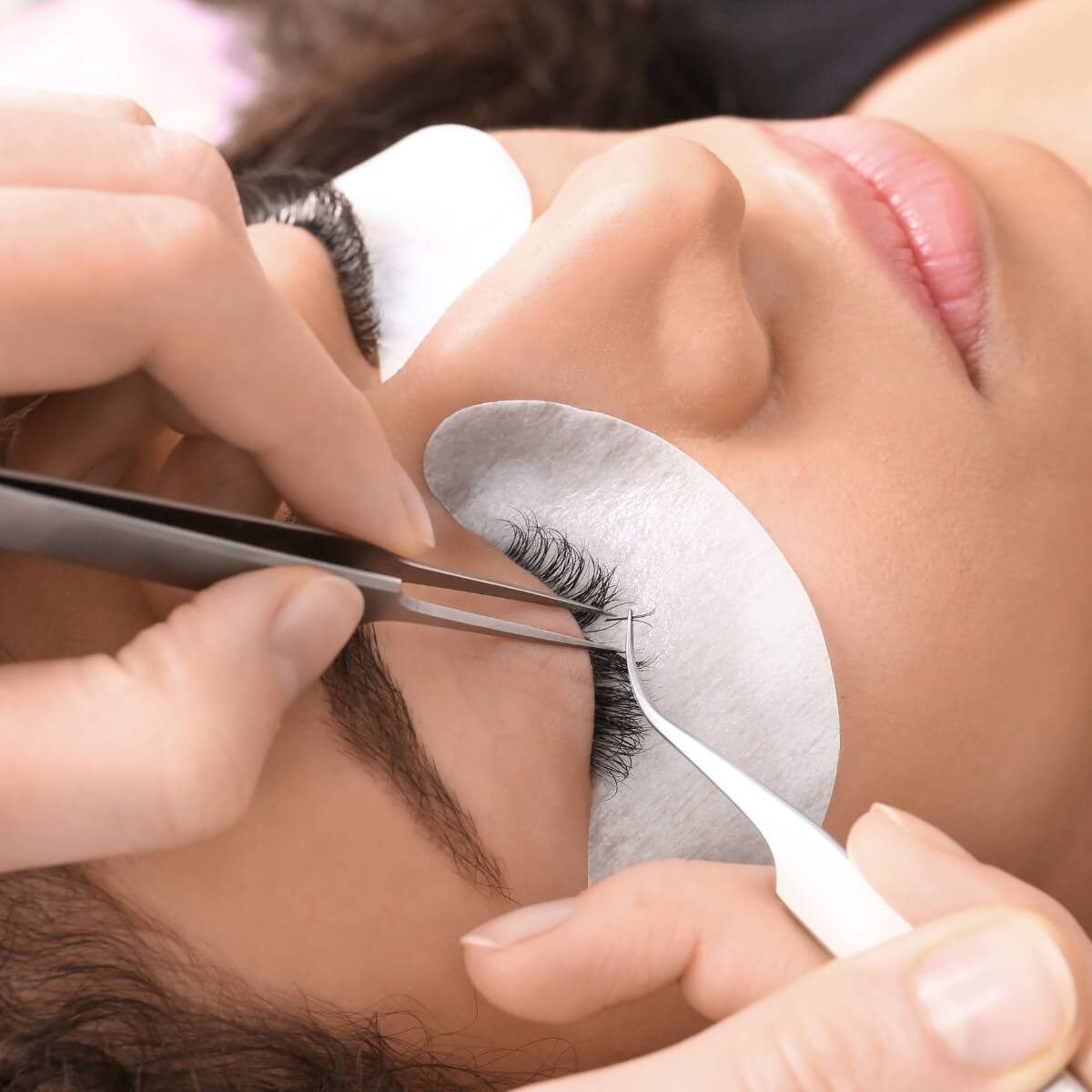 Eyelash Extensions – Refill (up to 3 weeks)