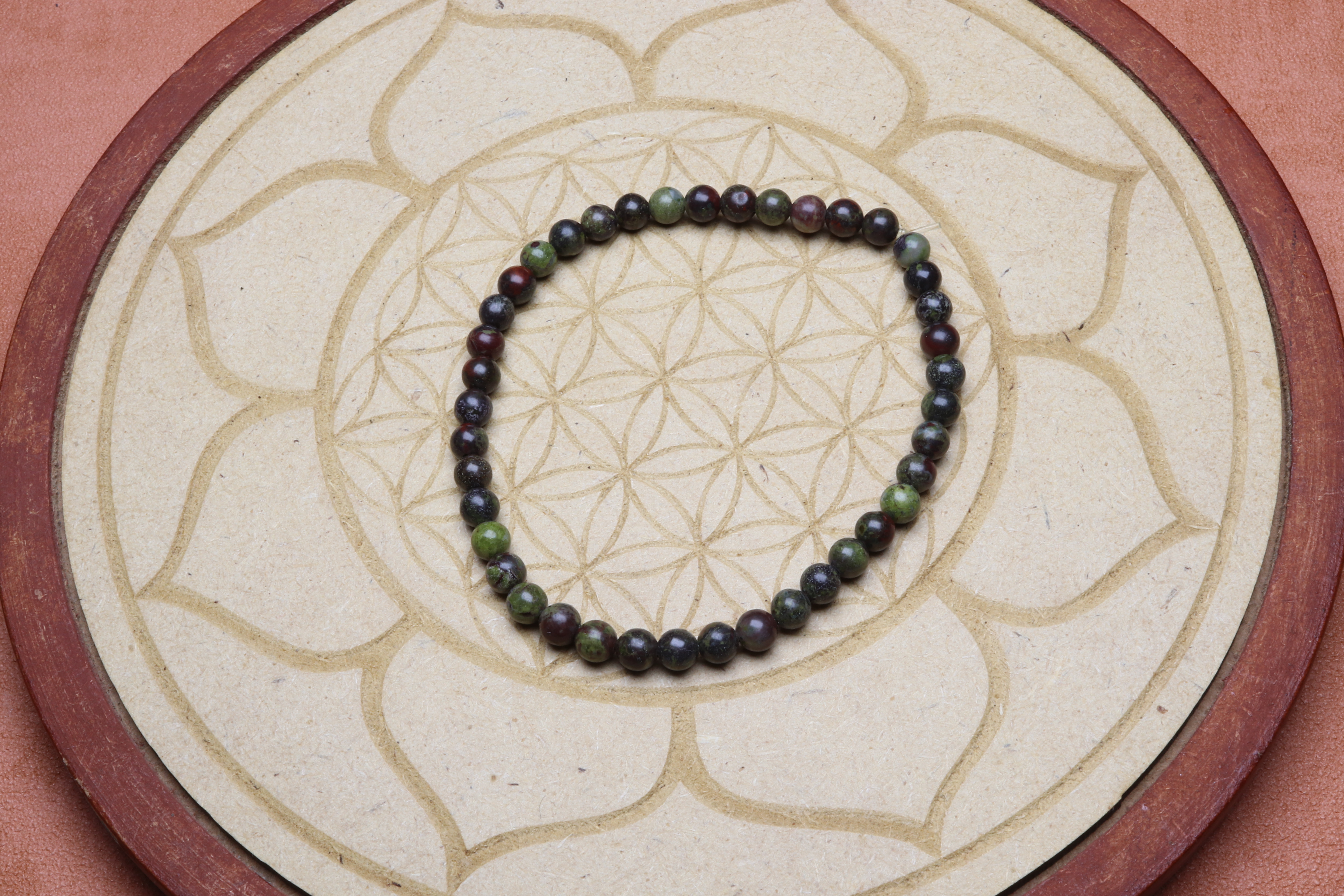 Bracelet Jaspe Sang de Dragon — stock Valence