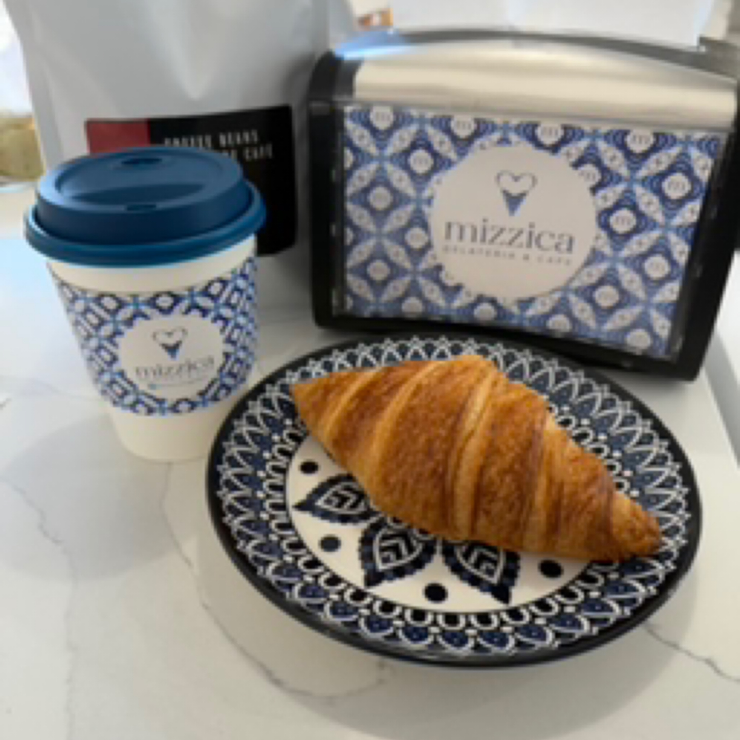 Coffe & Croissant