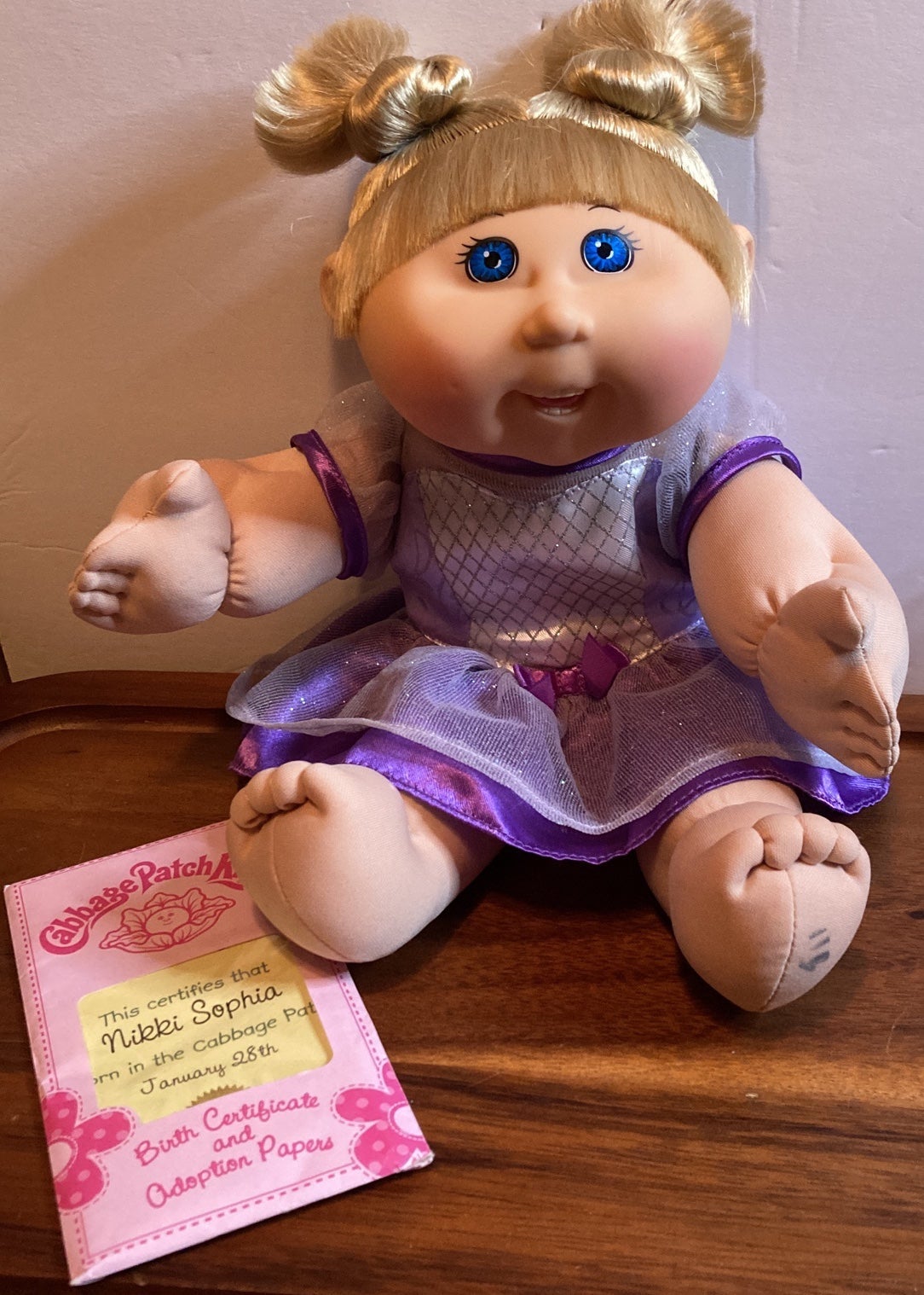 Cabbage Patch Kids NIKKI SOPHIA 2012 with Birth Certificate & Adoption Papers