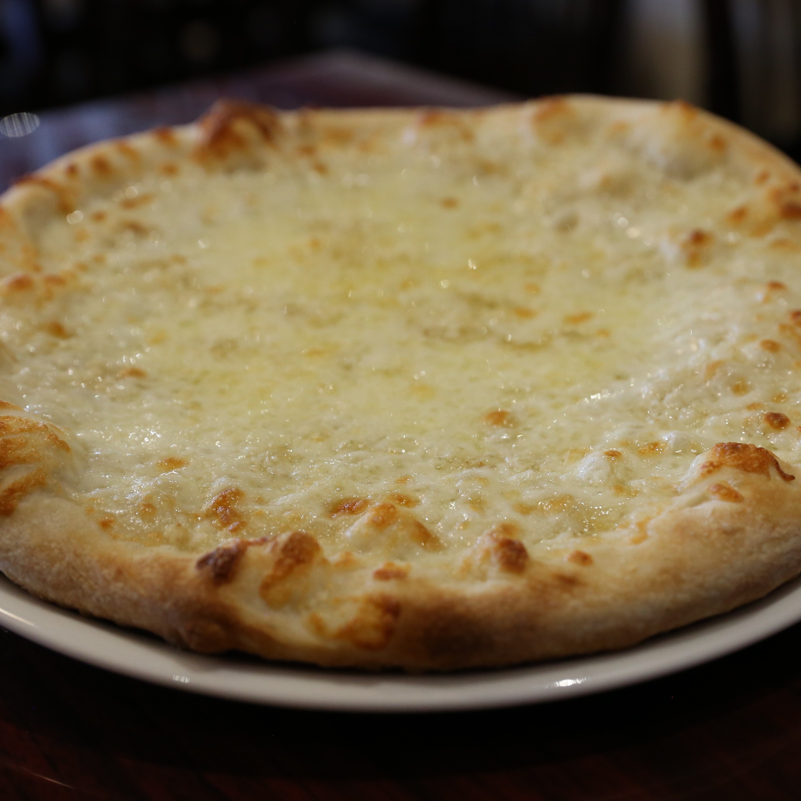 White Garlic Pizza