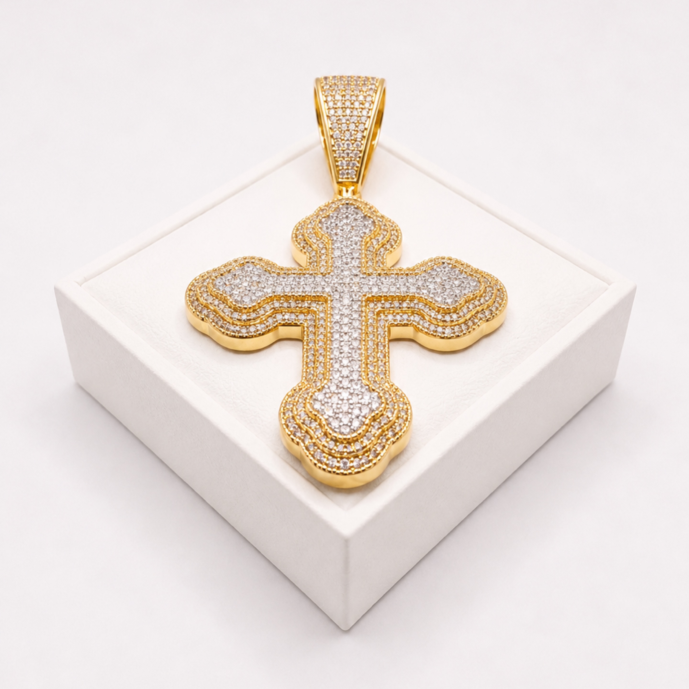 Cross Pendant Gold 
