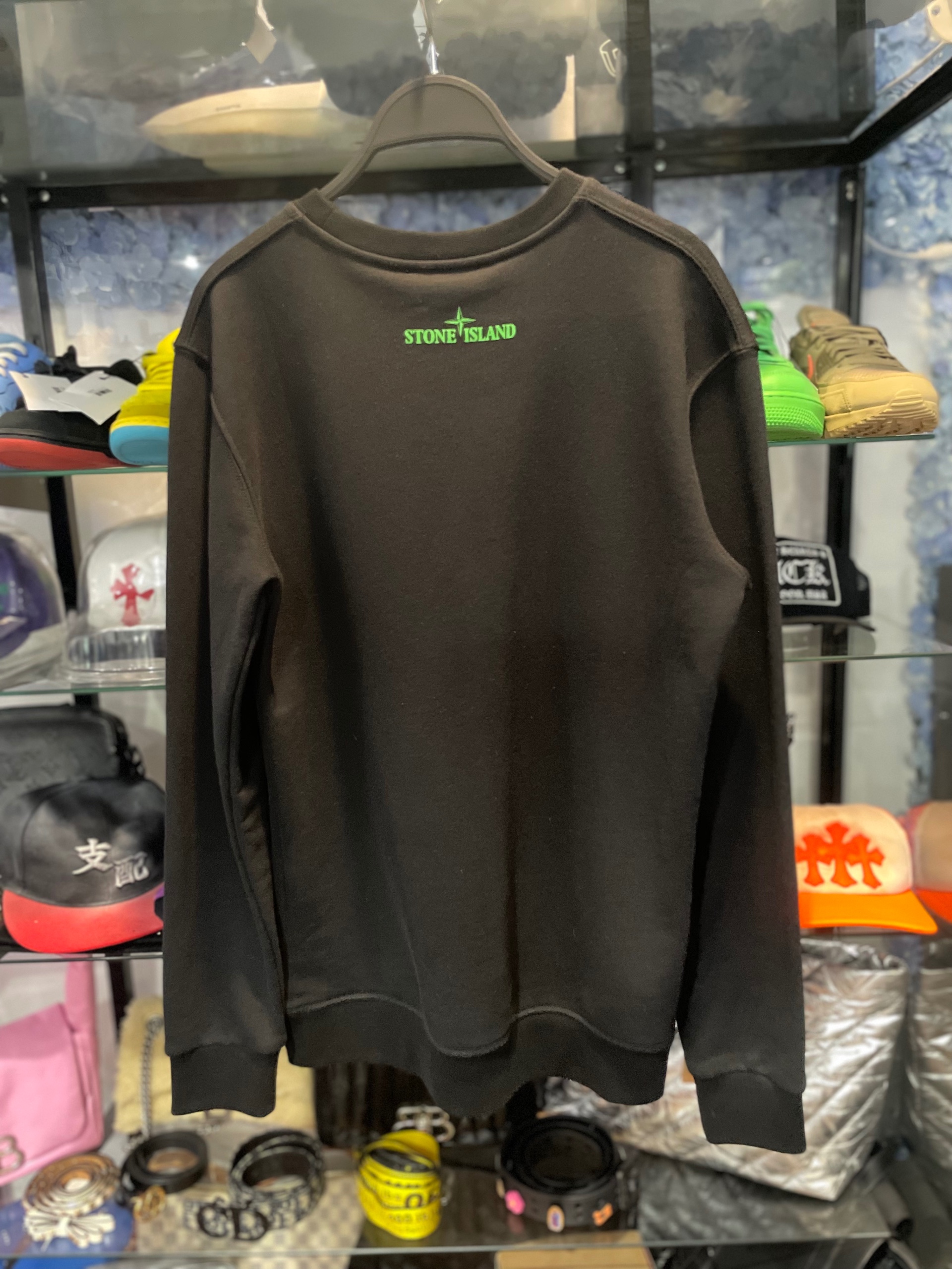 Stone Island Black Crewneck Sweatshirt Green Compass Logo, size M, preowned condition — photo 2 of 2
