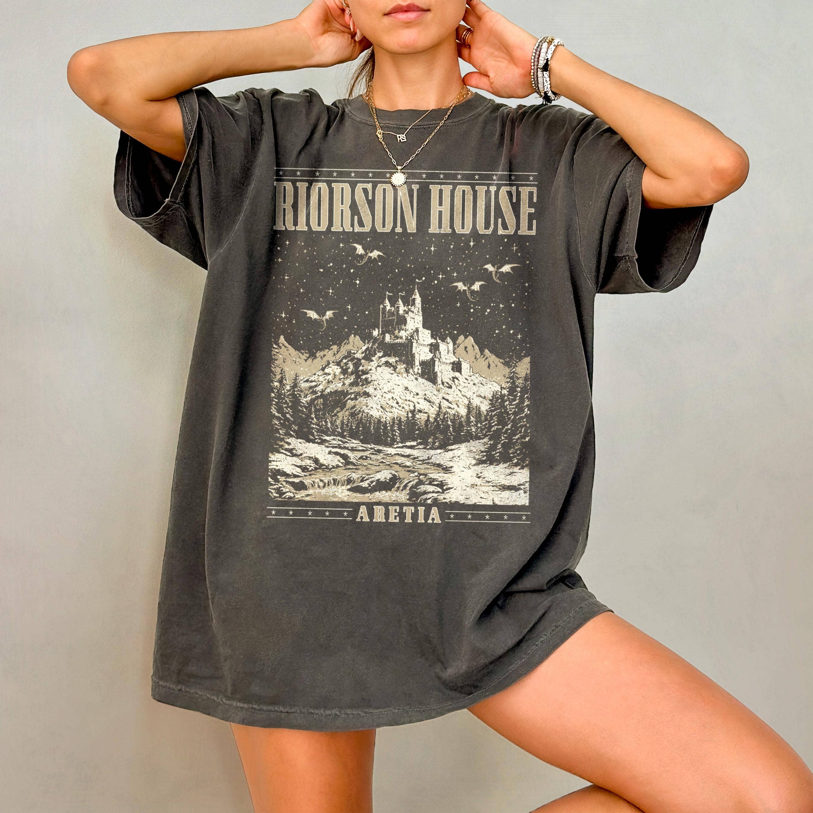 Fantasy Book Lover Graphic Tees: T-shirt / Pepper, M