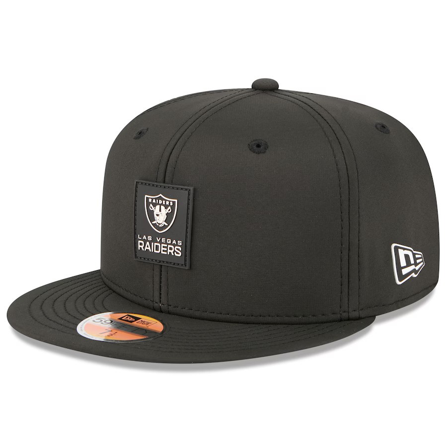 Las Vegas Raiders 2025 New Era Black 59FIFTY Fitted Sideline Hat
