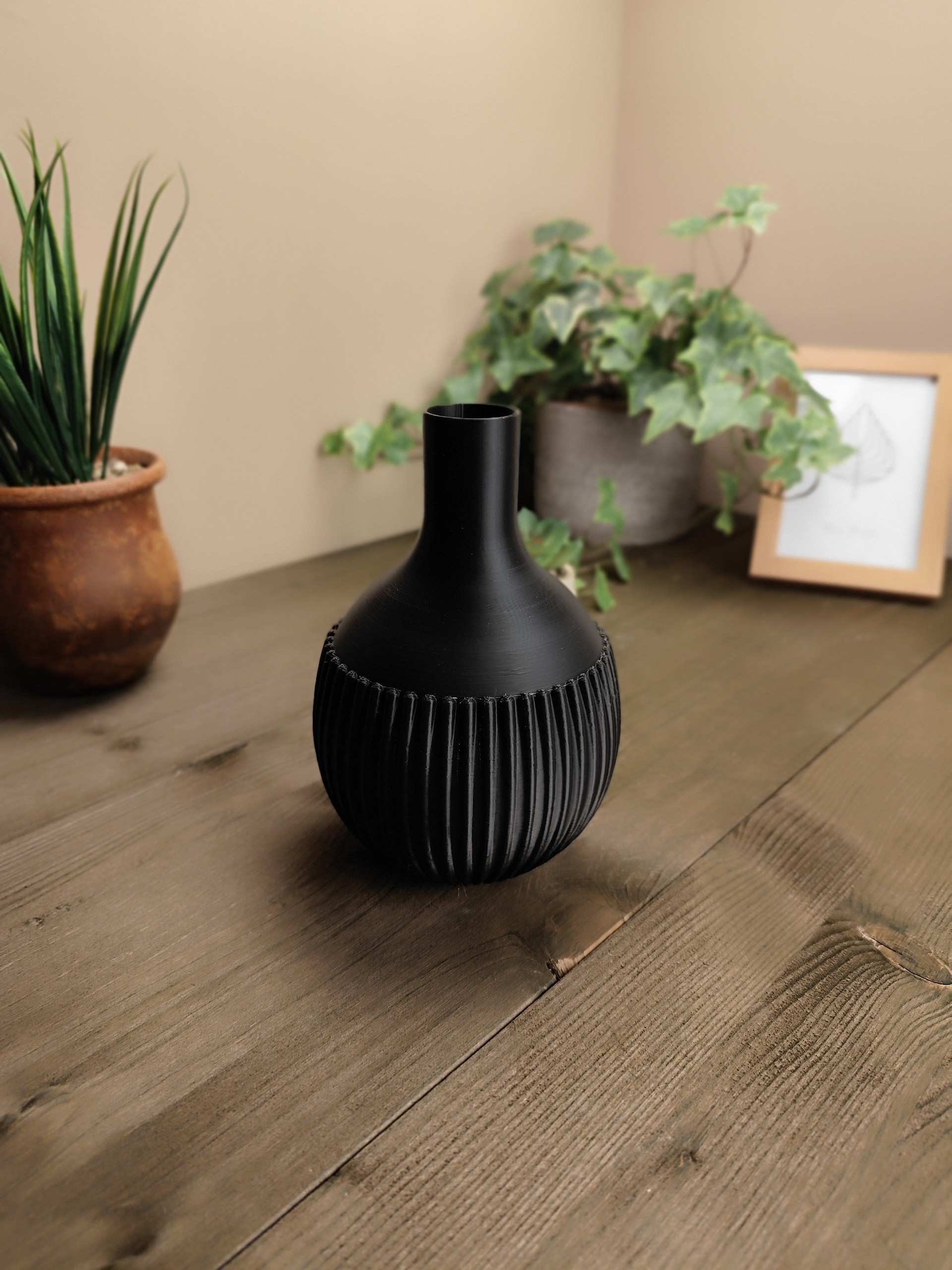 Simple Ribbed Vase