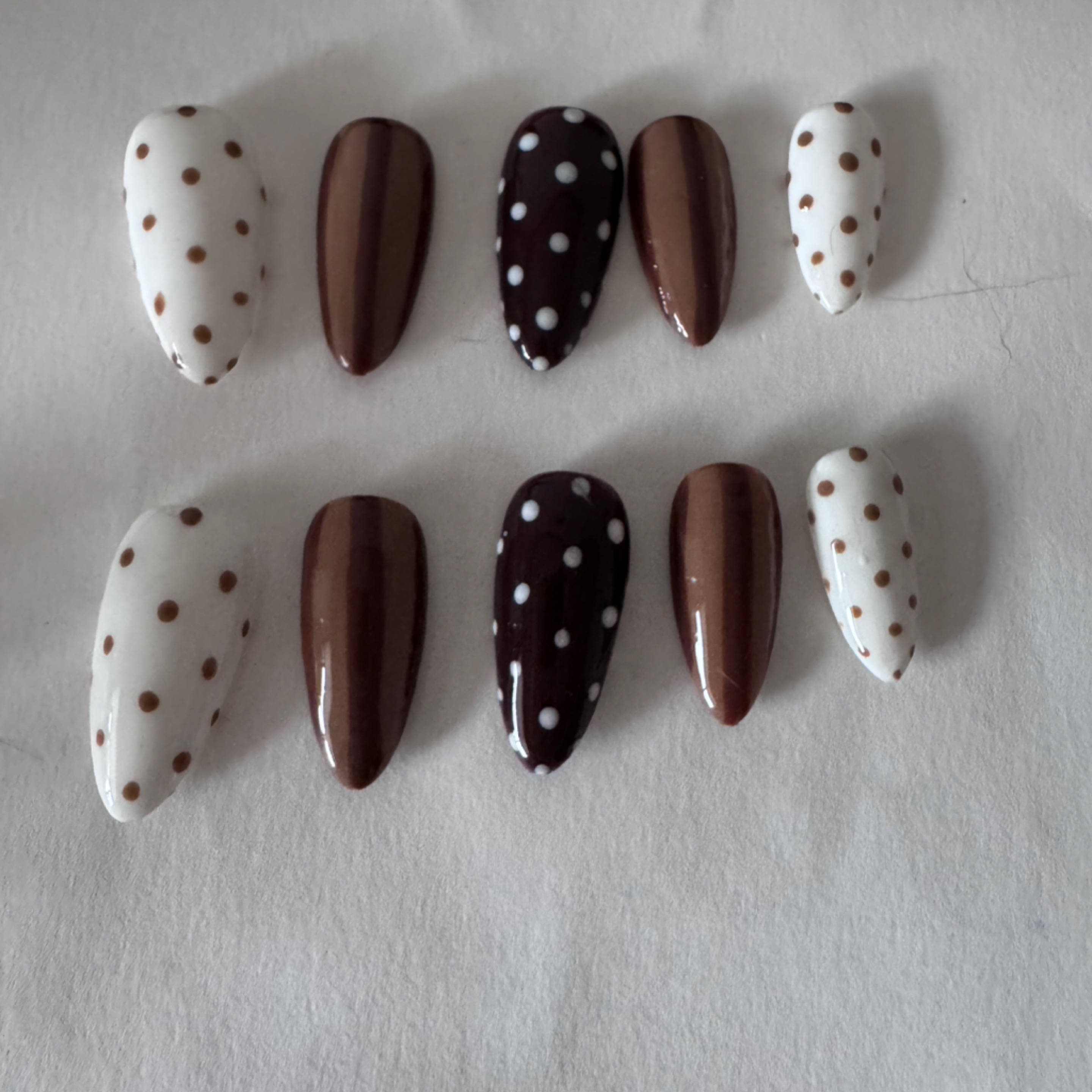 Fall time hand-painted nail set