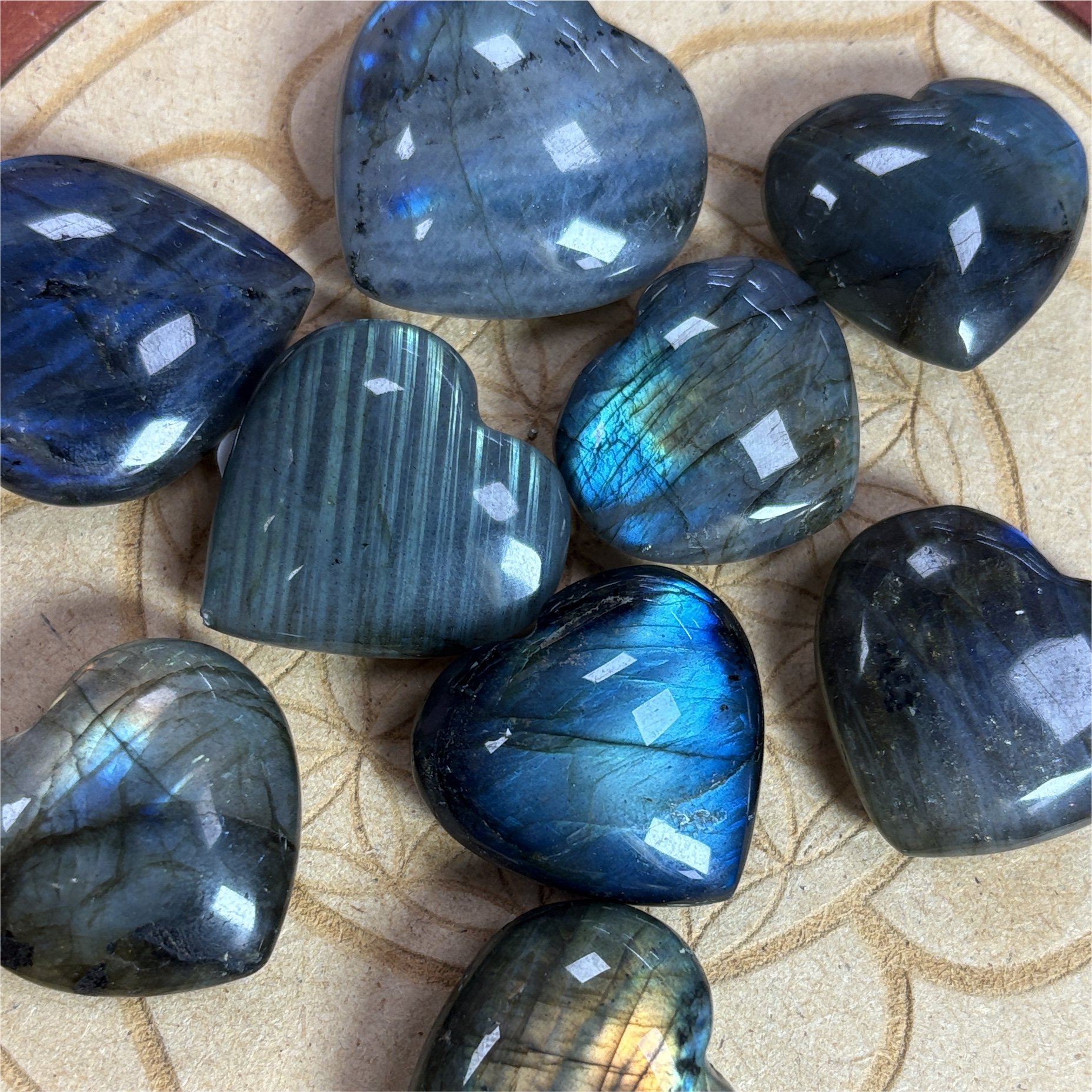 Coeur en Labradorite de Madagascar - 3x3 cm — stock Valence