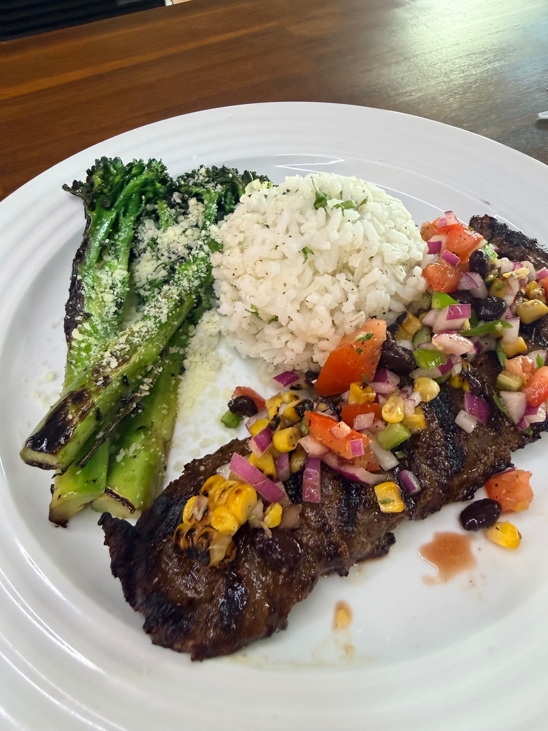 EAT THIS Southwest Sizzle Steak with rice and broccolini