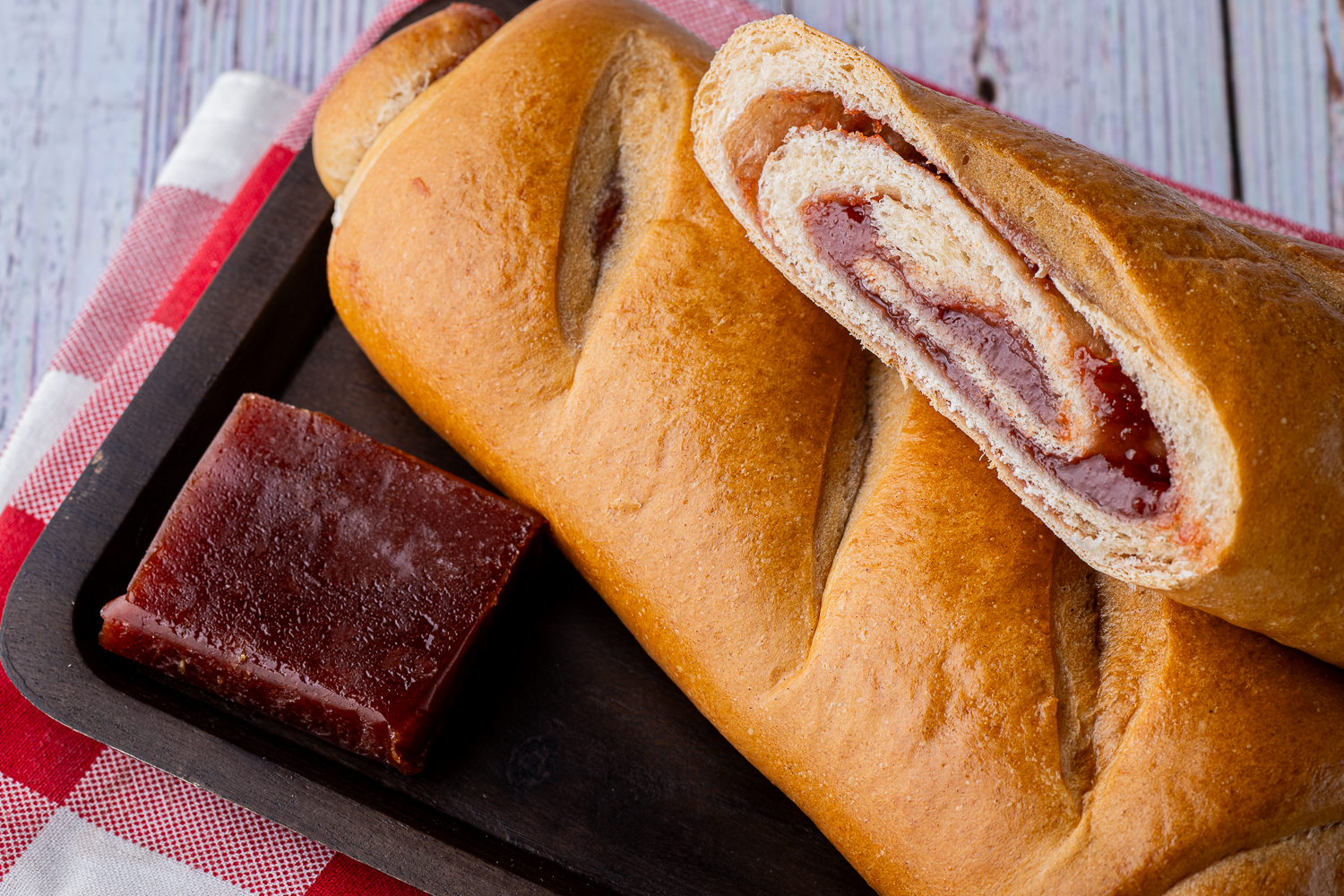 Pan de Guayaba Unit