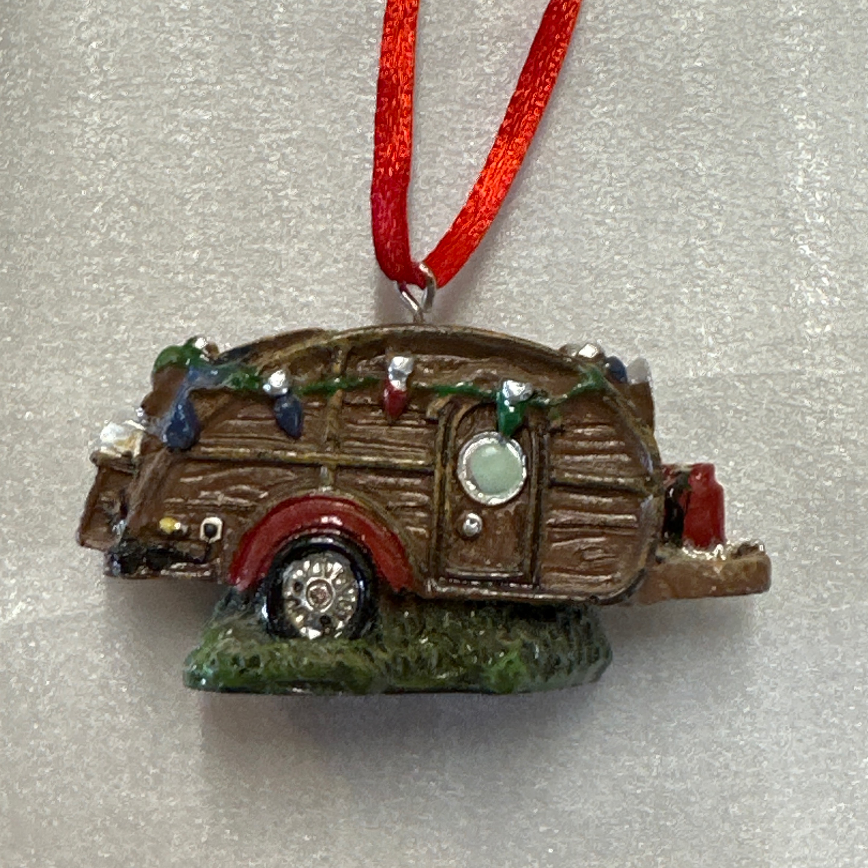 DSCO Woody Trailer Ornament