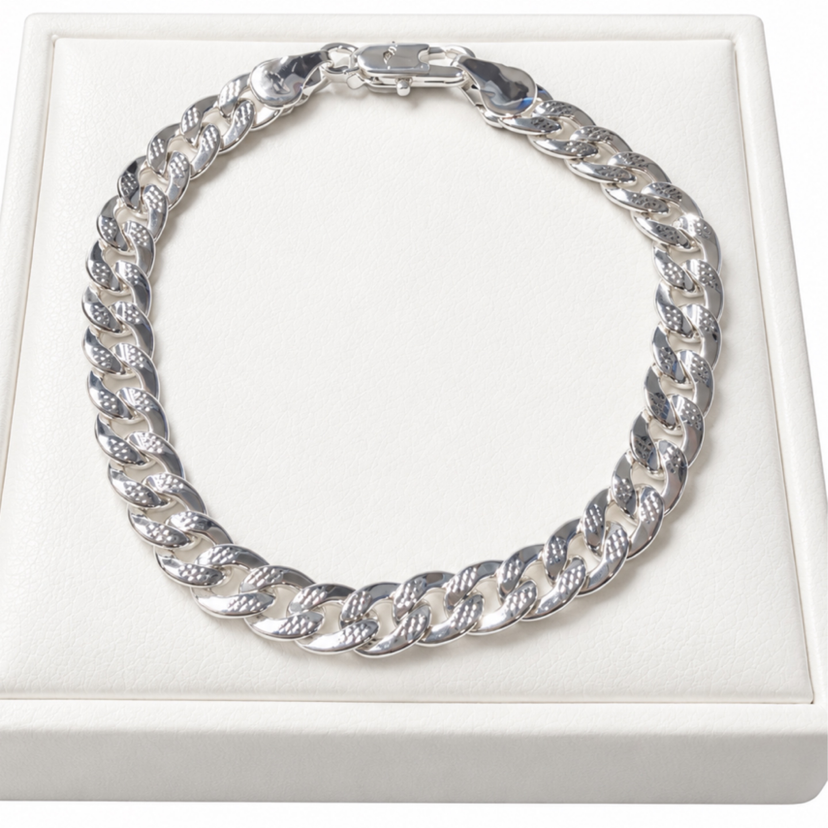 7.5” Curbed Cuban Bracelet /4mm (925)