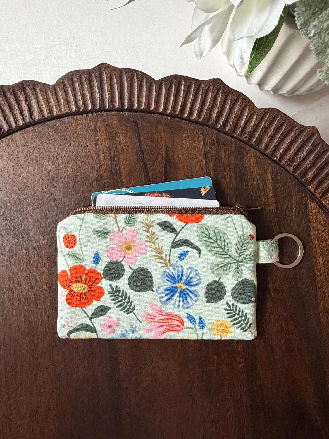 Keychain Pouch – Wildflowers on Mint – handmade keychain pouch