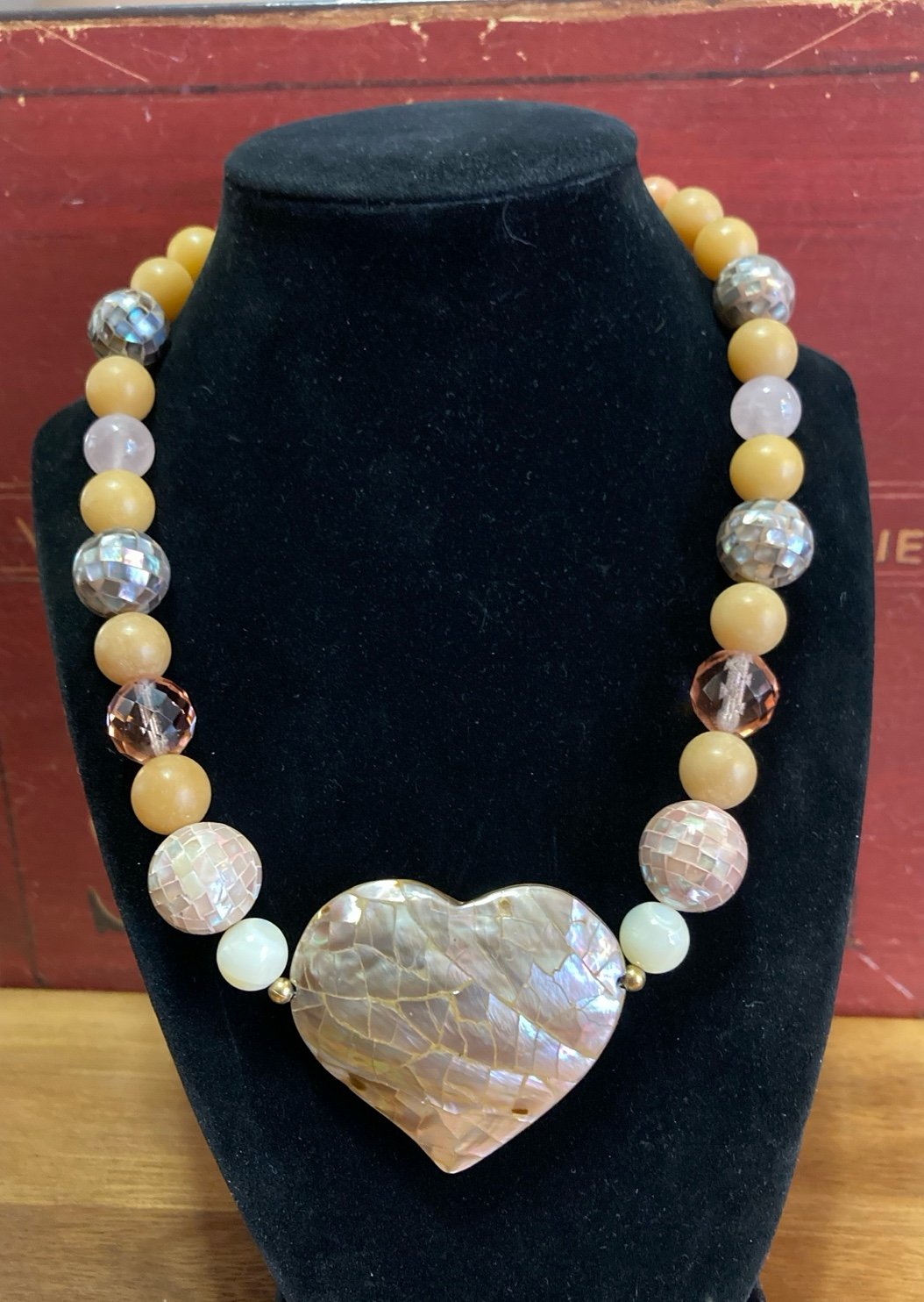 Mother of Pearl Large Heart Vintage Necklace 1/20 12k clasp