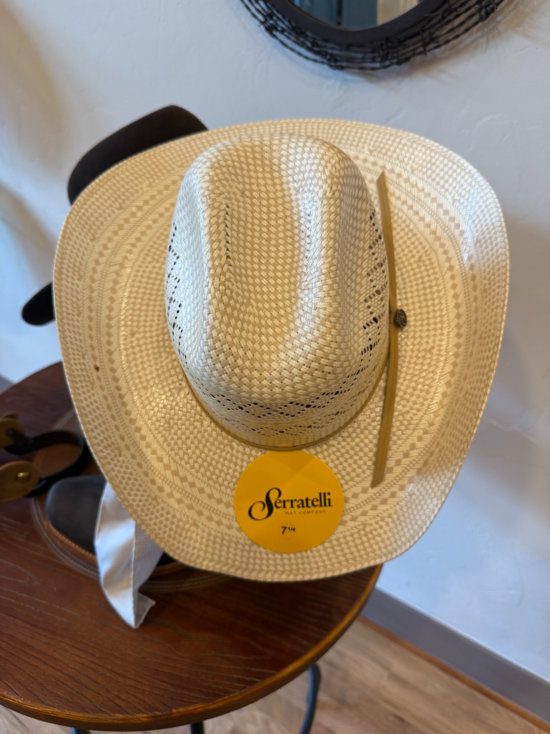 Serratelli - Ivory/Tan Straw Hat