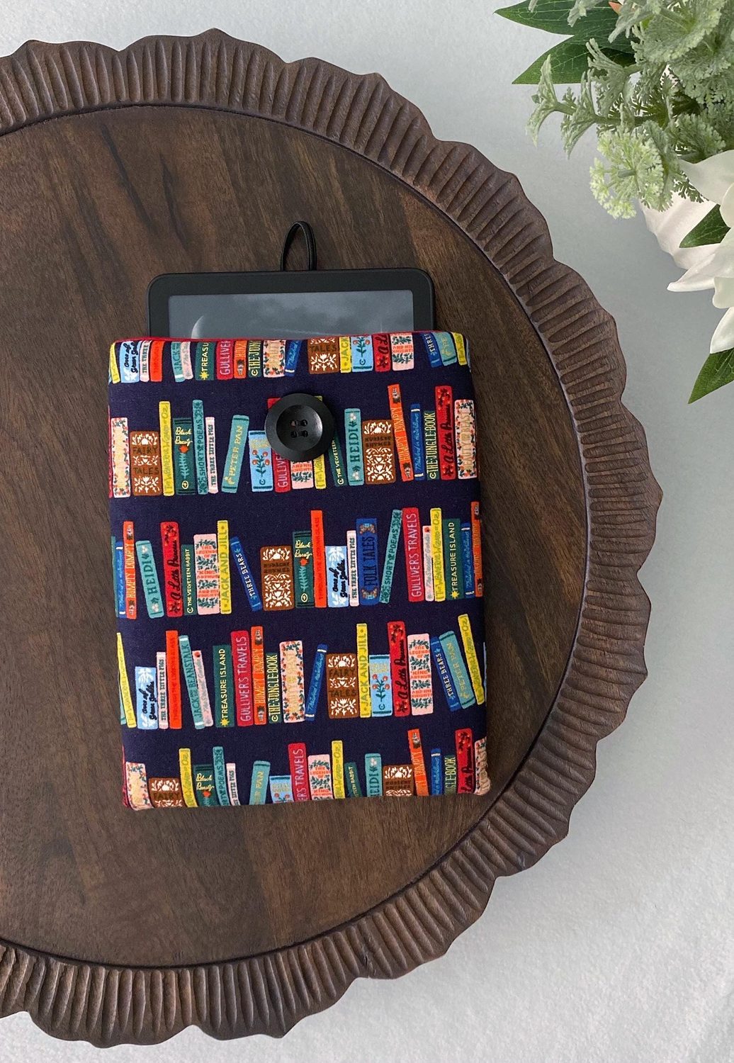 Kindle Paperwhite Cover – Book Club – handmade kindle paperwhite cover