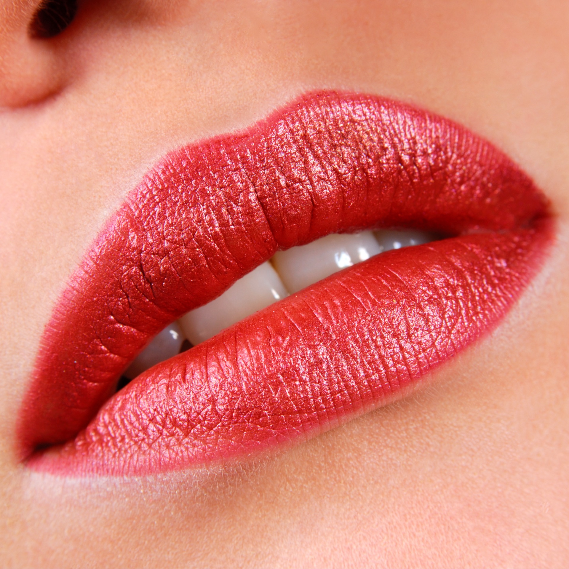 Henna Lips