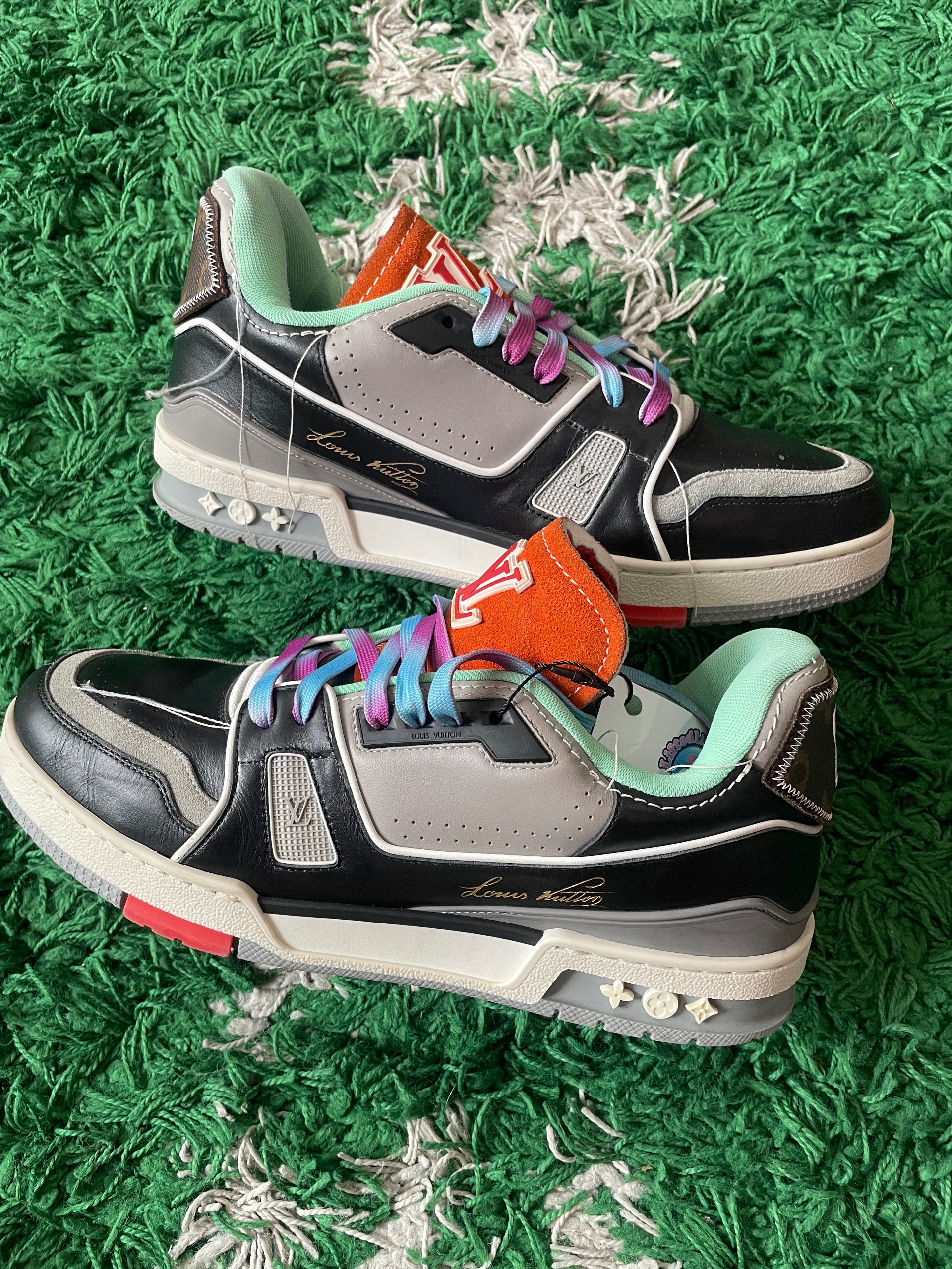 Louis Vuitton trainer upcycling black grey teal colorway size 8.5 (used)