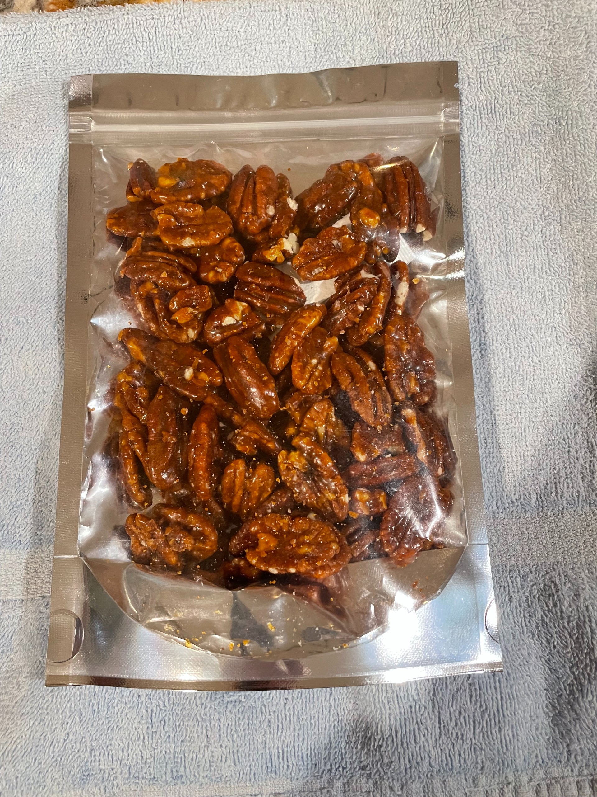 Honey Caramel Pecans — 6 oz