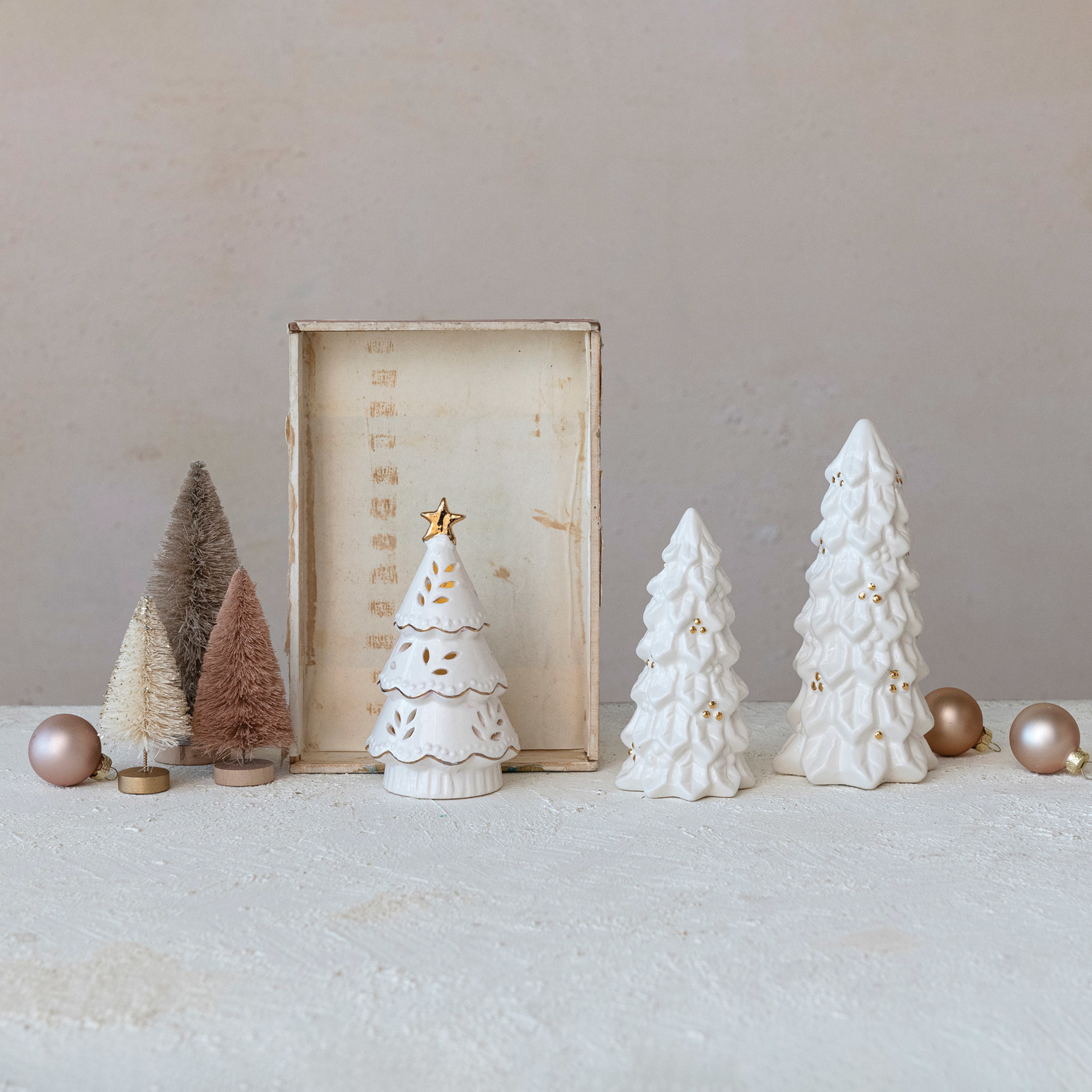 Stoneware Christmas tree SET OF 3