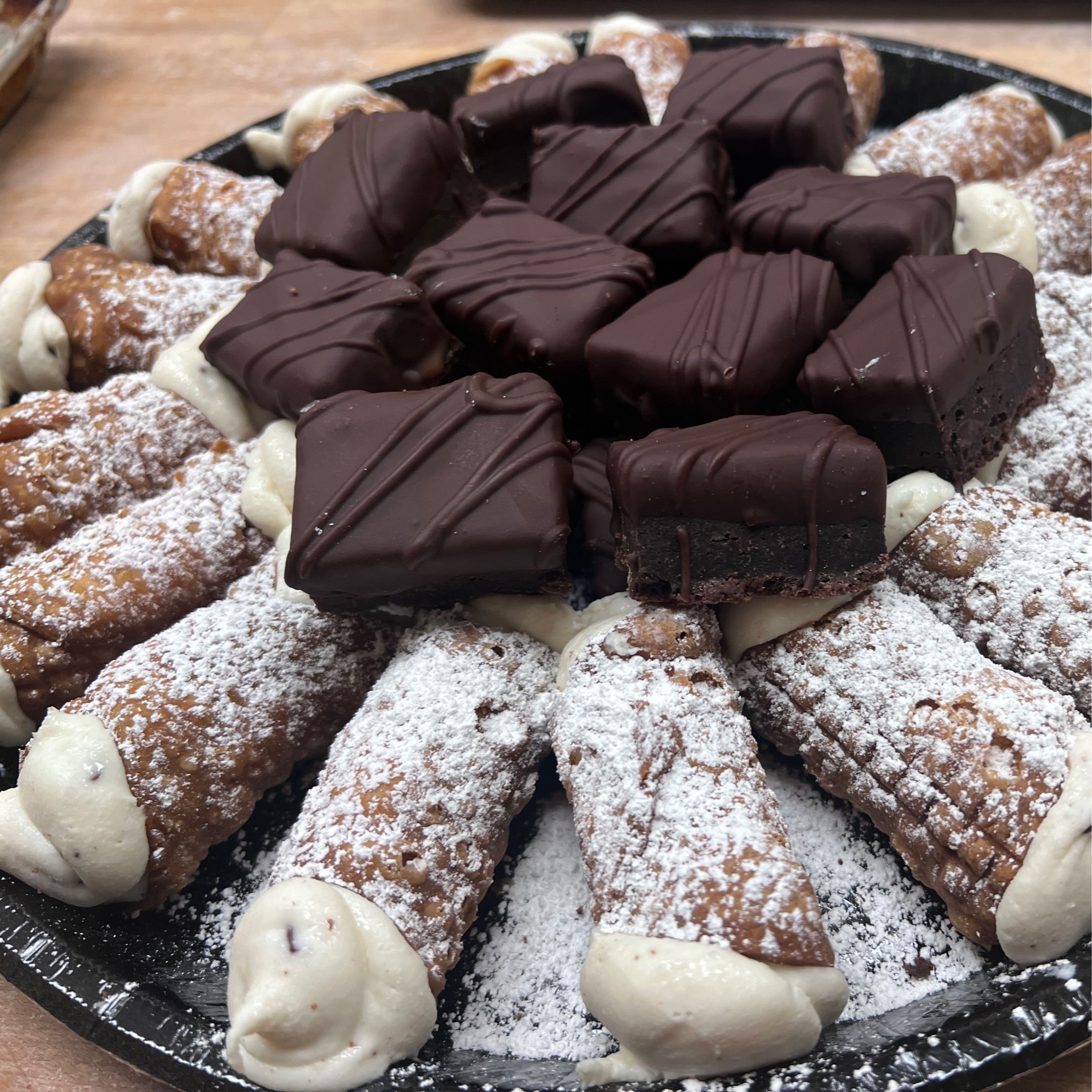 Cannoli Brownie Tray(X)