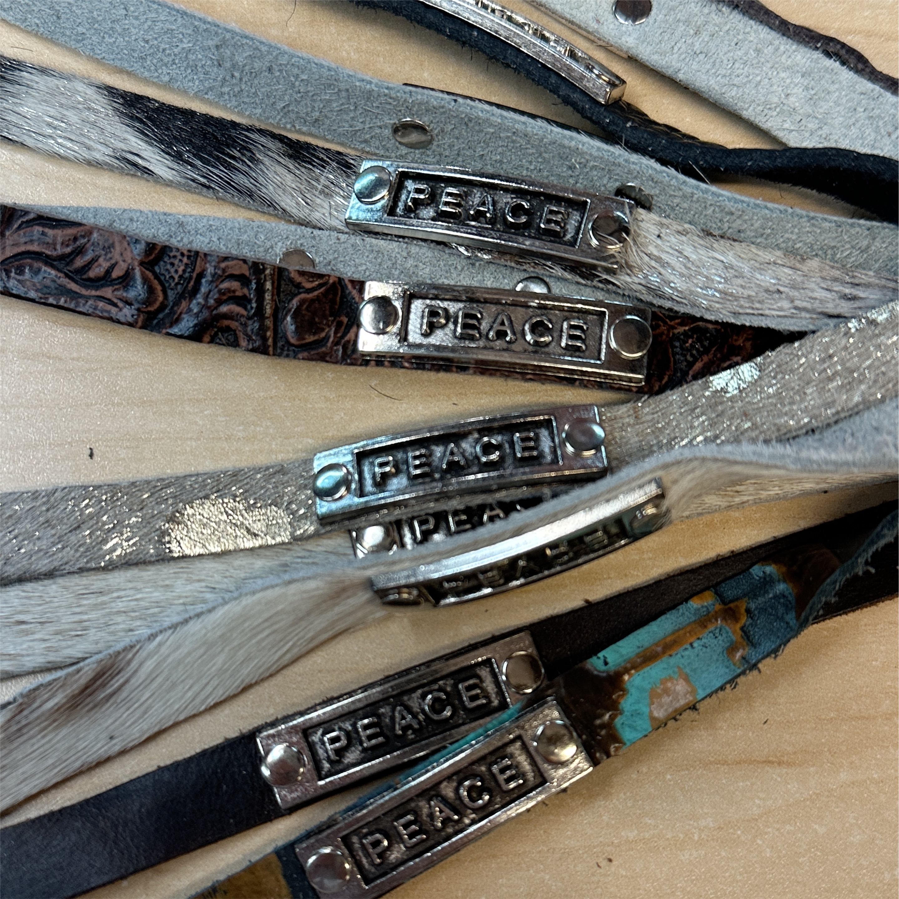 .5" Leather Bracelet PEACE