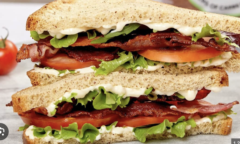 BLT ( Bacon, Lettuce & Tomato) Sandwich