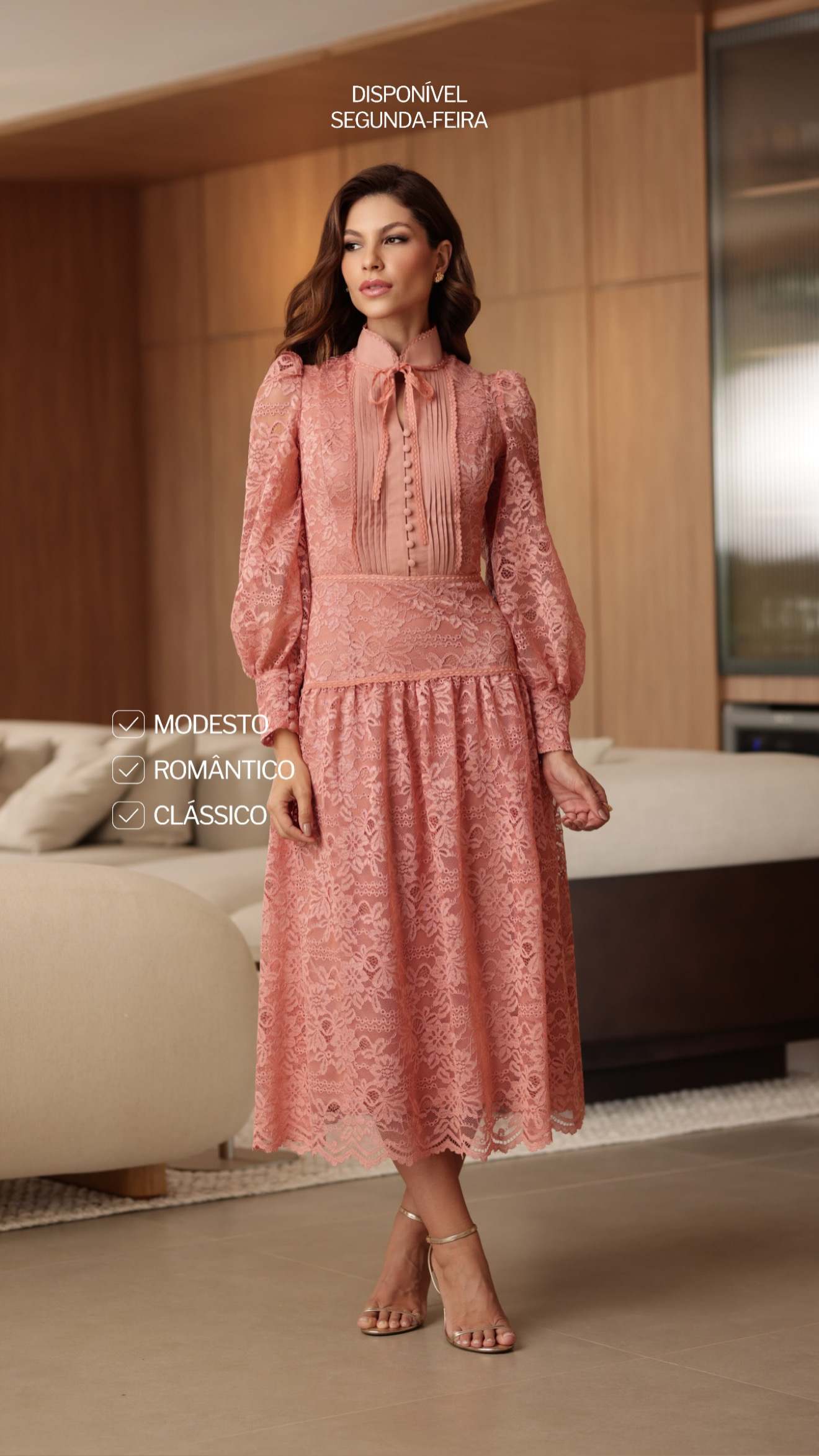Vestido Evasê Bordado