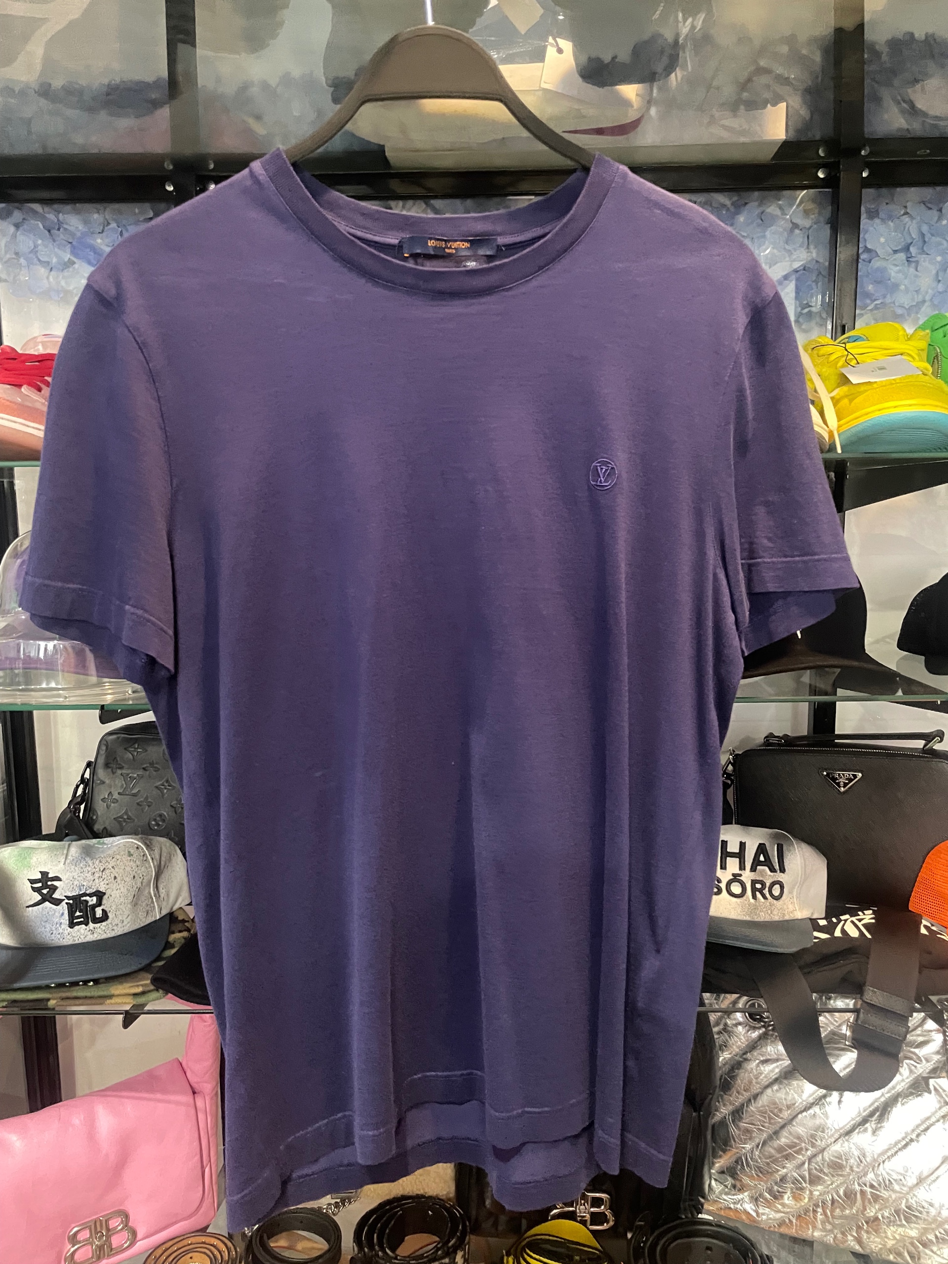 Louis Vuitton size M purple (used)