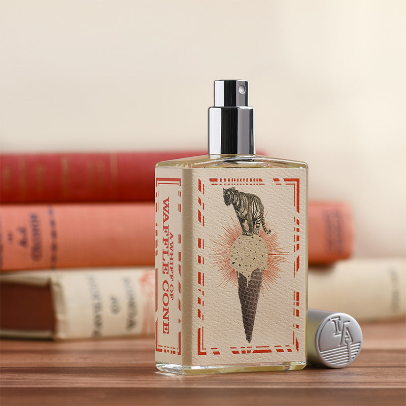 Obvious Parfums Une Vanille Eau de Parfum | The Drydown