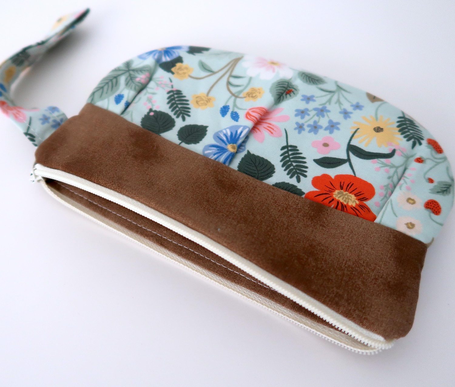 Pleated Wristlet – Wildflowers on Mint, photo 4 of 6