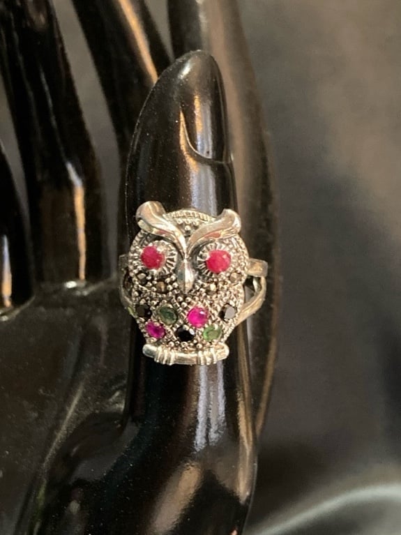 925 Sterling Silver Owl Ring Ruby Emeralds size 7