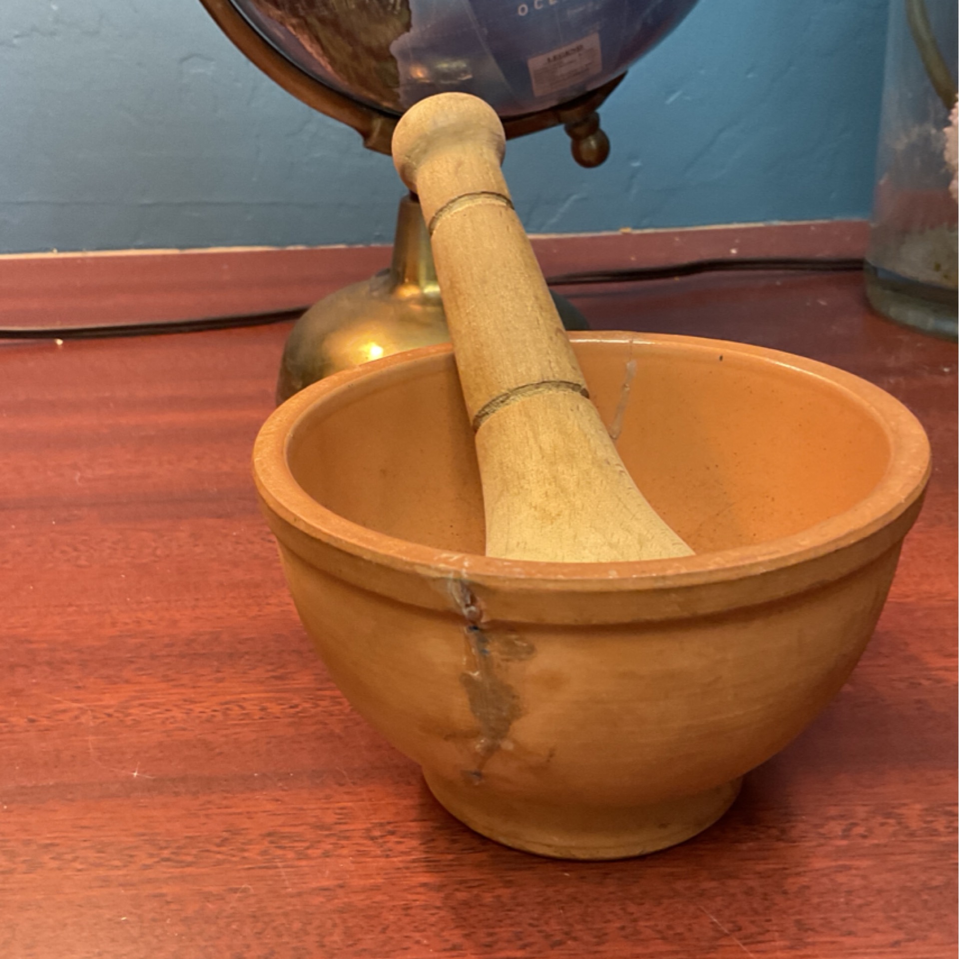 Mortar and pestle 