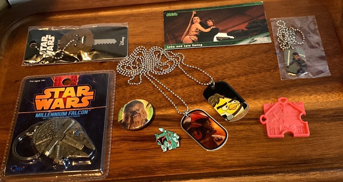 STAR WARS LOT 9 pieces of Star Wars memorabilia