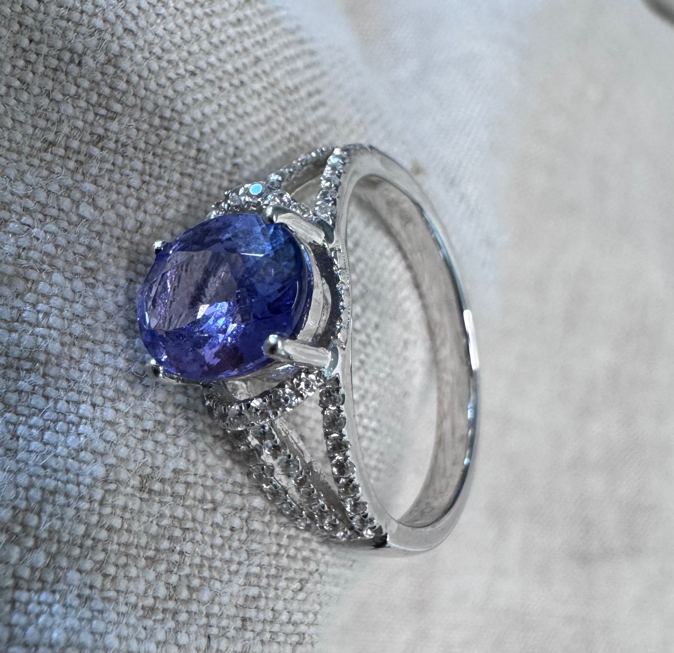 14K White Gold Tanzanite & Diamond Ring – Size 8 thumbnail 5