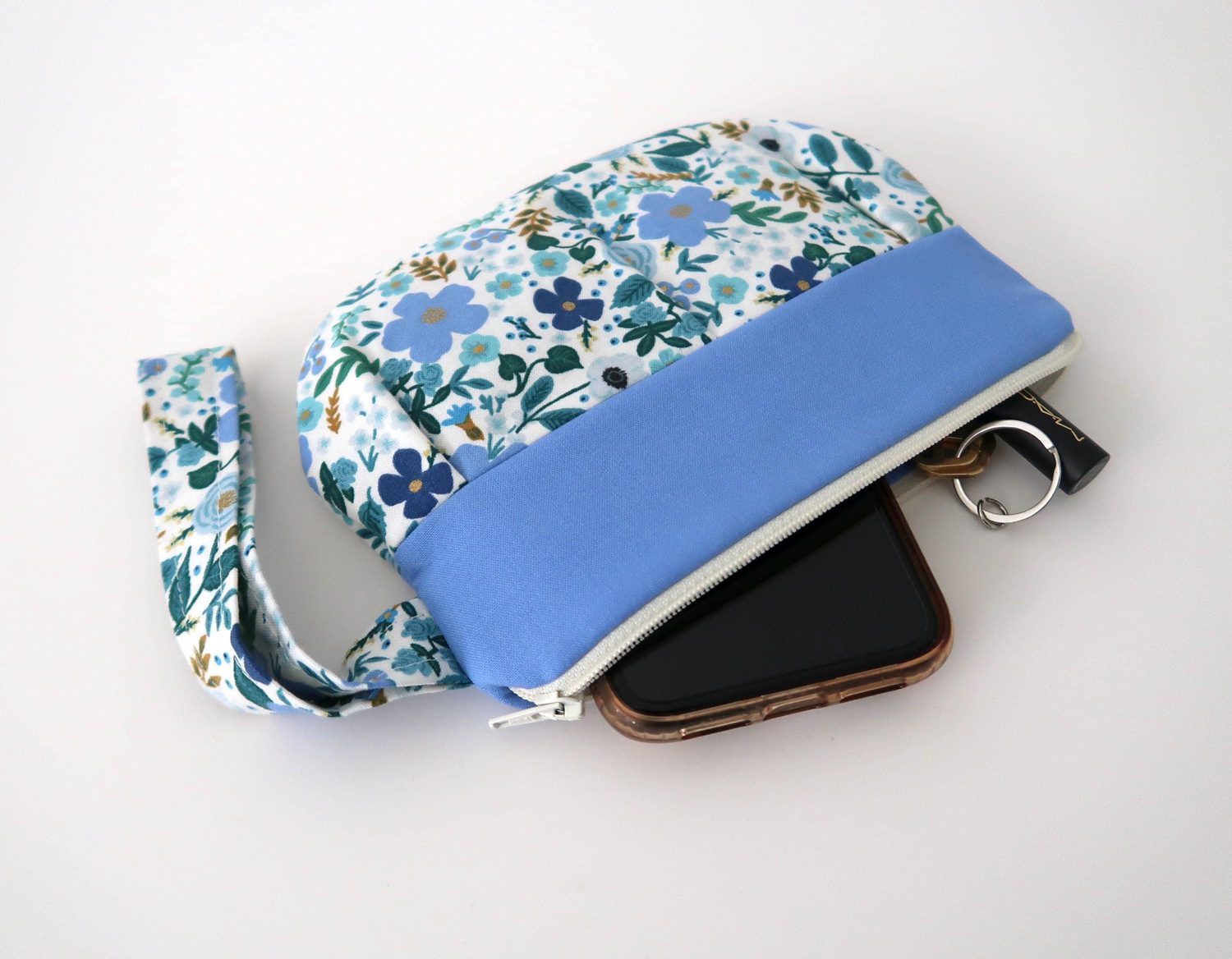 Pleated Wristlet – Garden Party Blue, photo 3 of 5