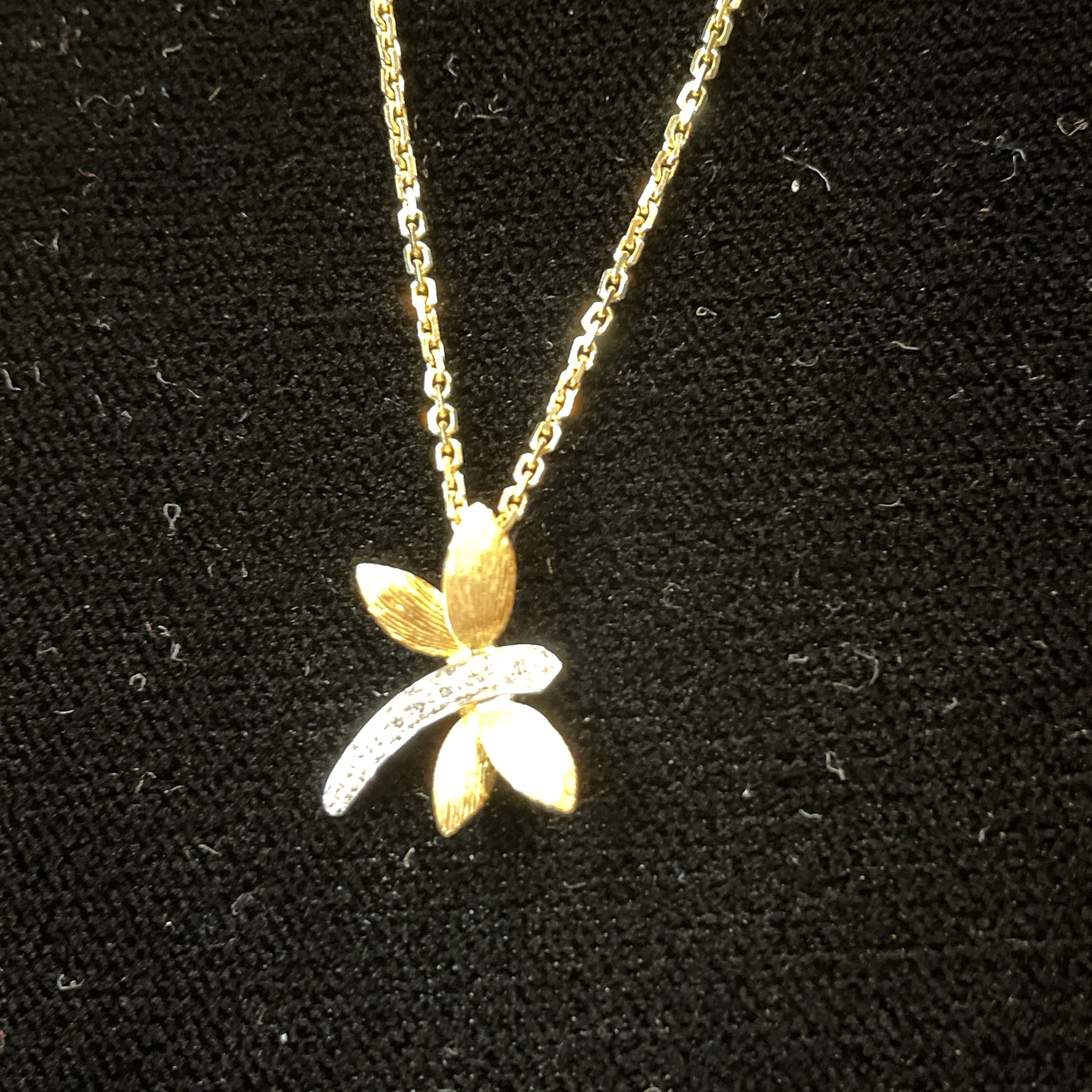 18k Y&W Gold Dragon Fly Necklace
