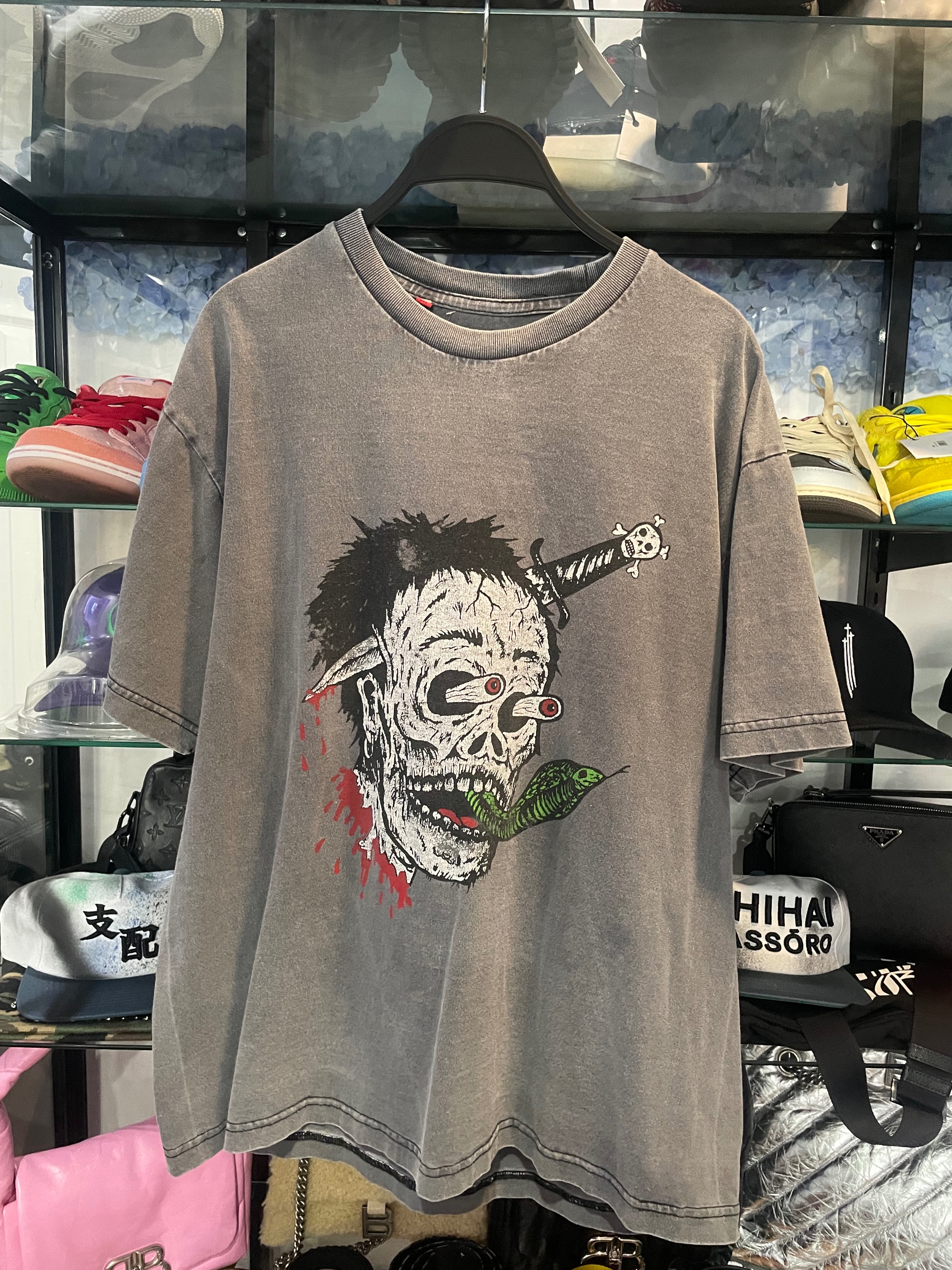 the art that kills size M (used)