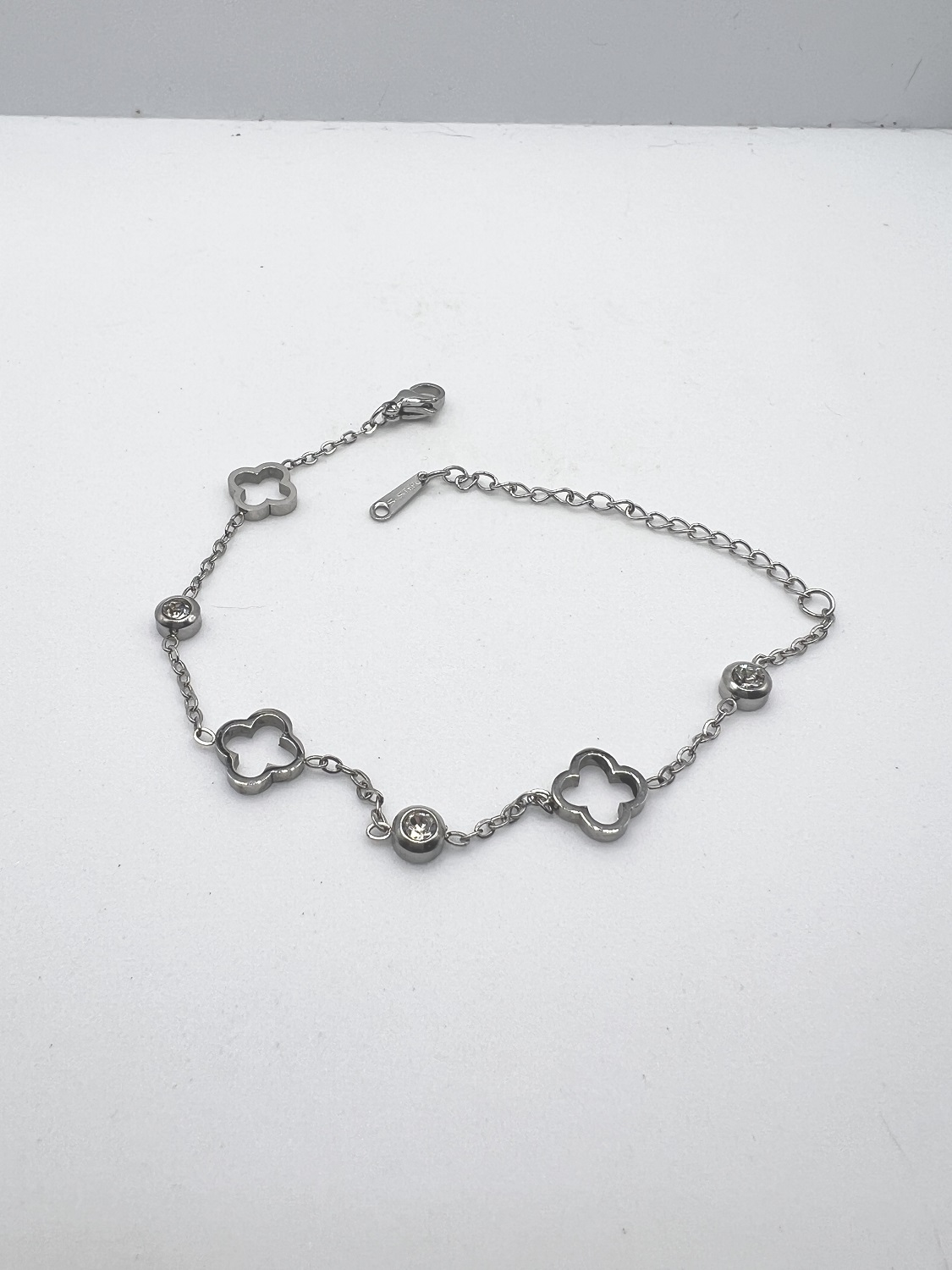 Flower Silver Chain Bracelet with Czs