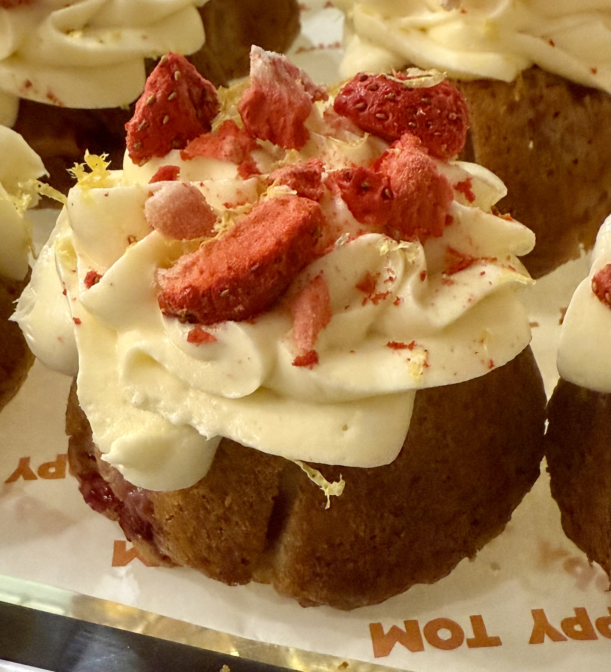 Strawberry Minicake